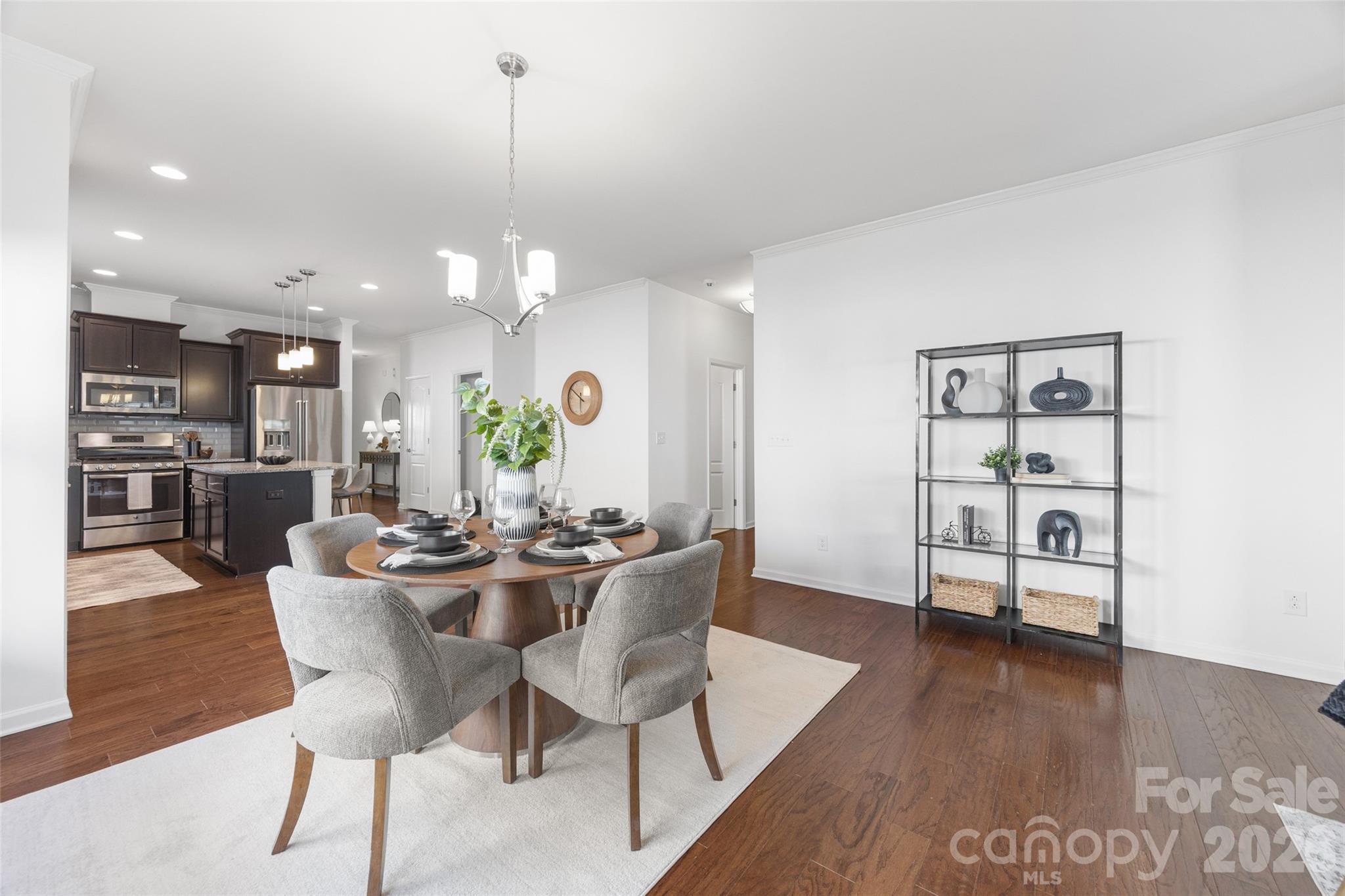 property viewer photo 16