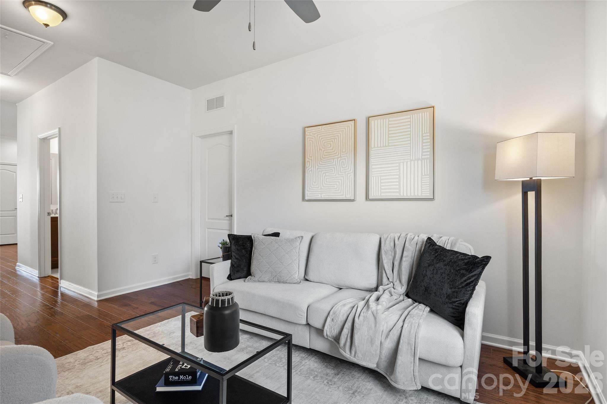 property viewer photo 21