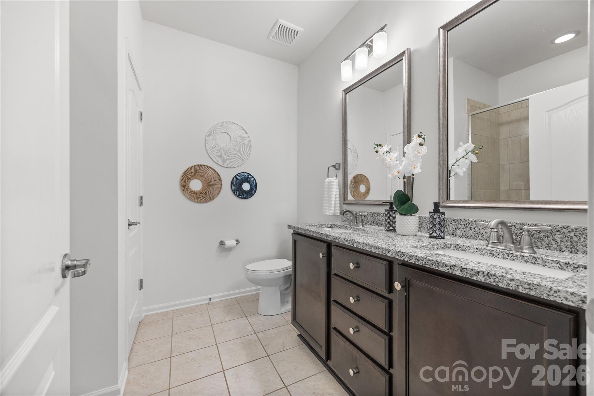 property viewer photo 25