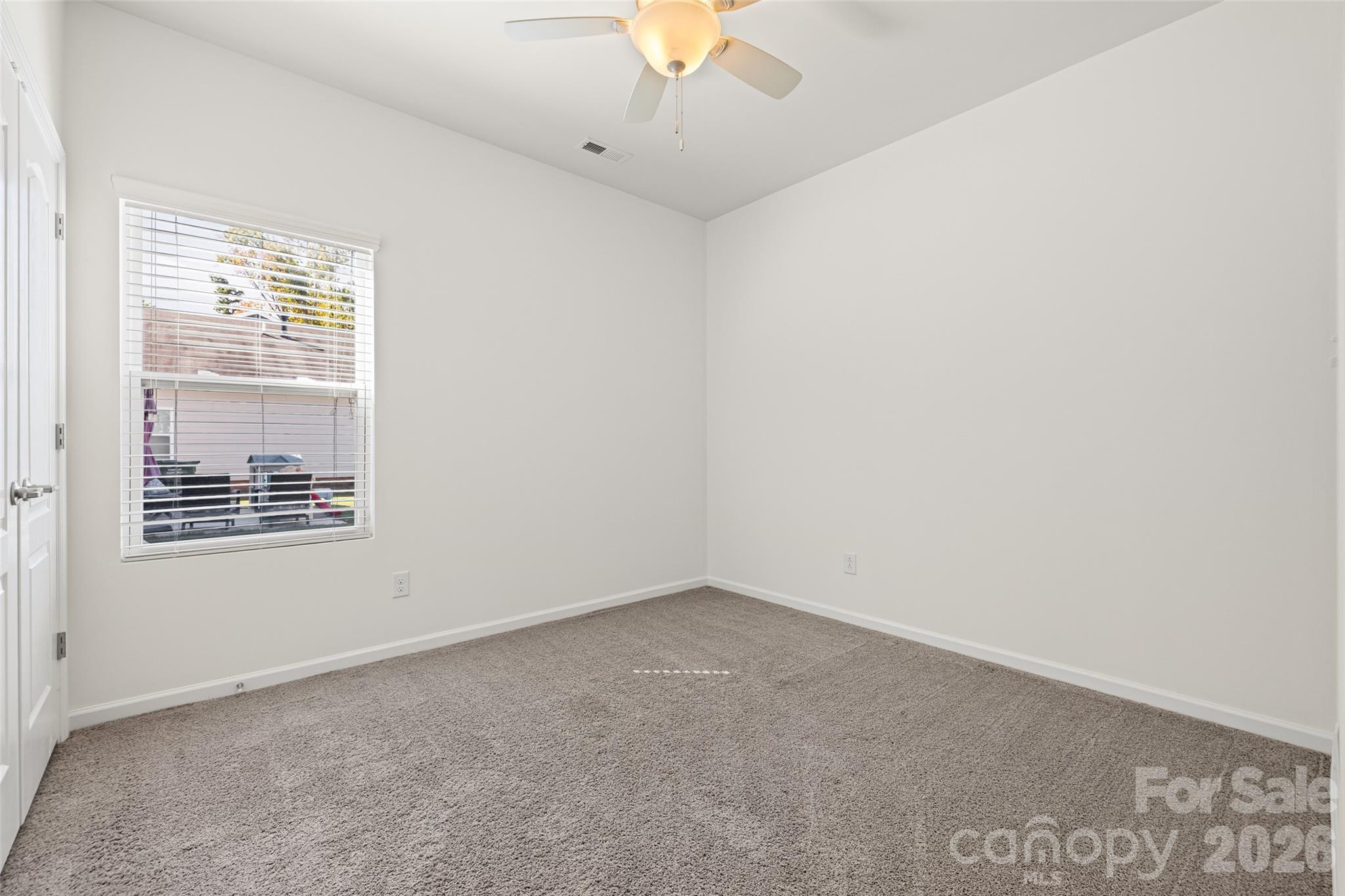 property viewer photo 29