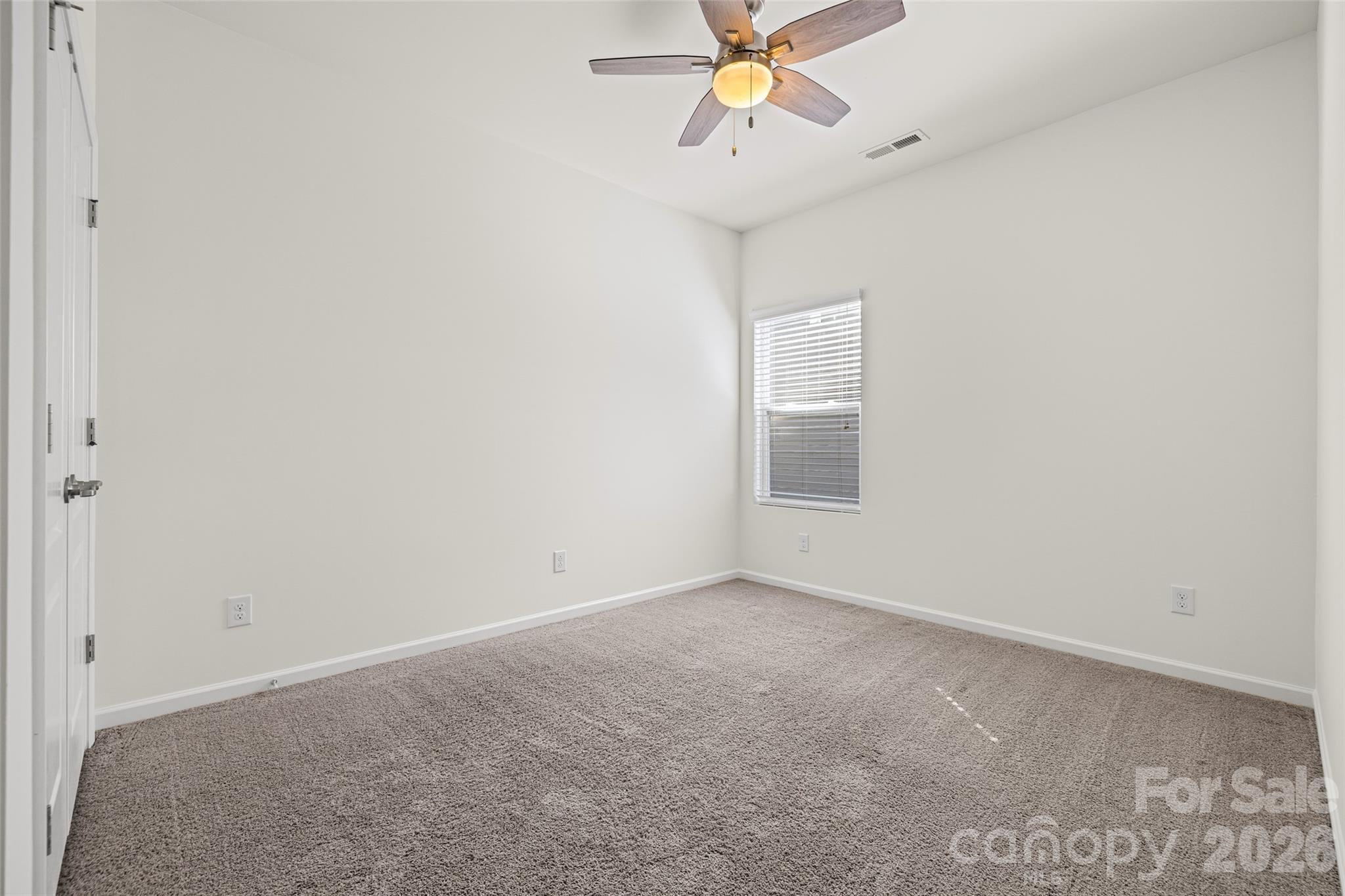property viewer photo 31