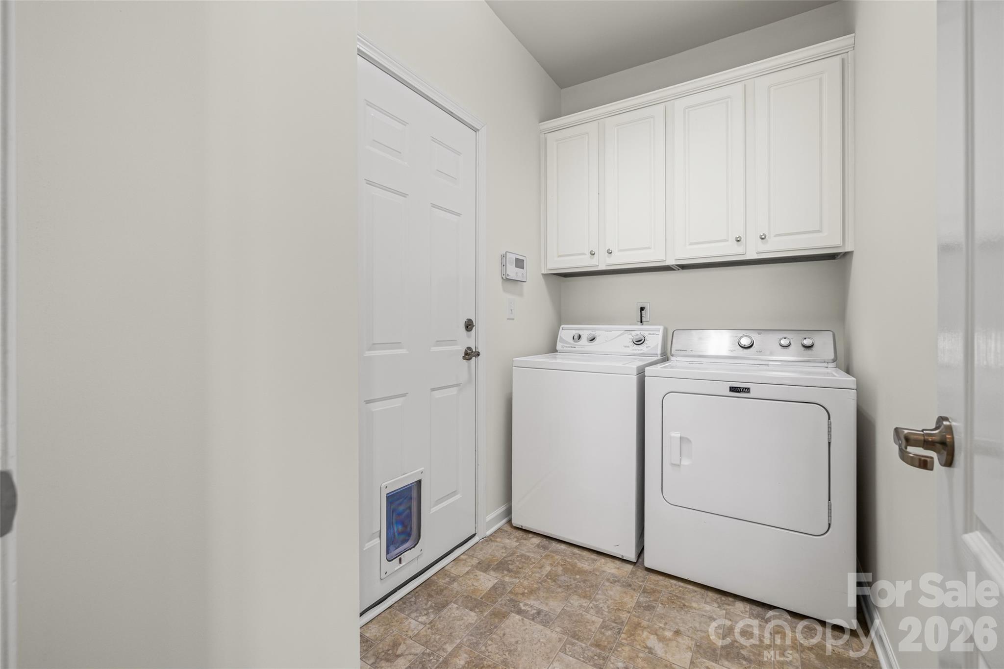 property viewer photo 33