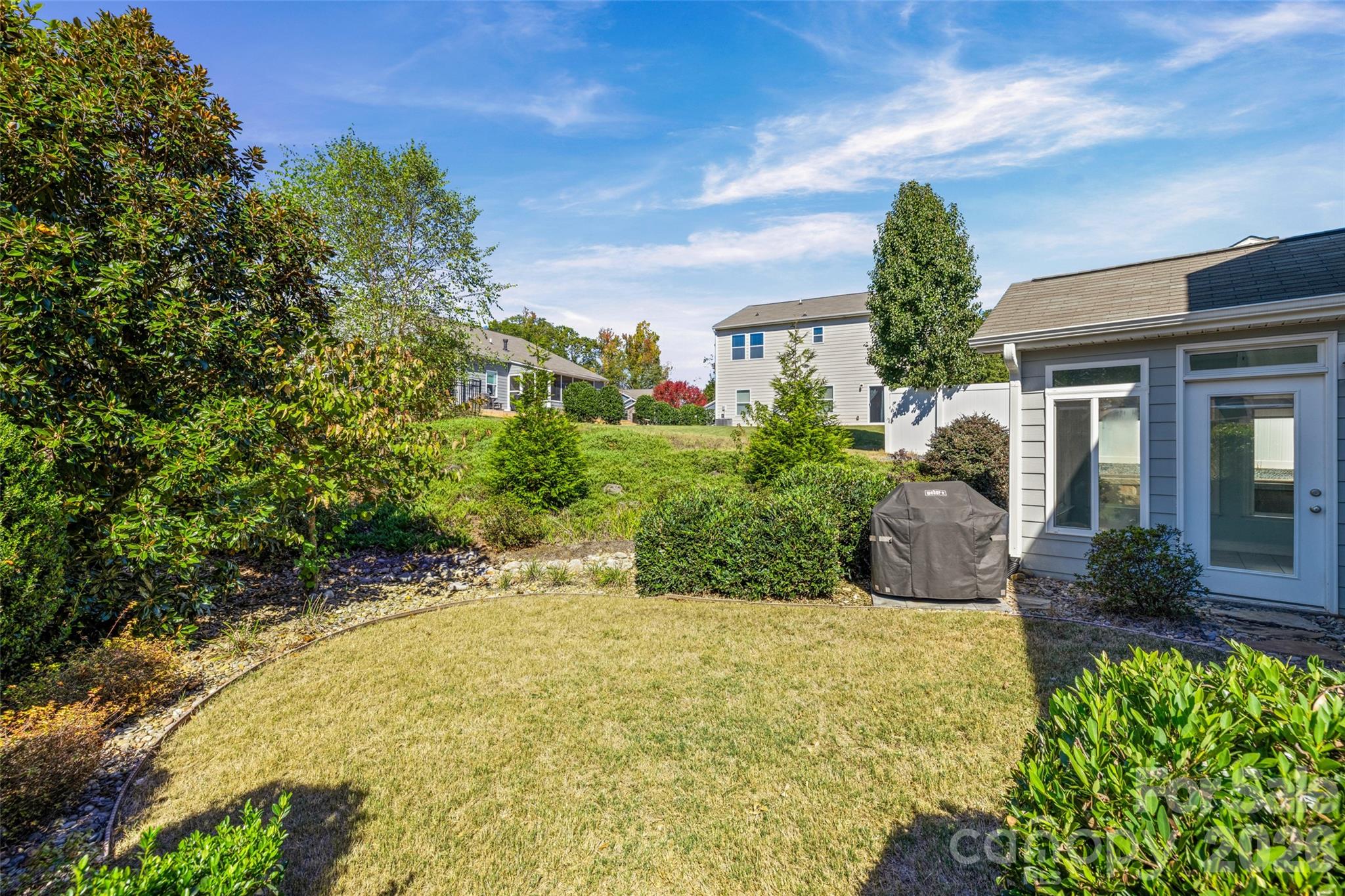 property viewer photo 37