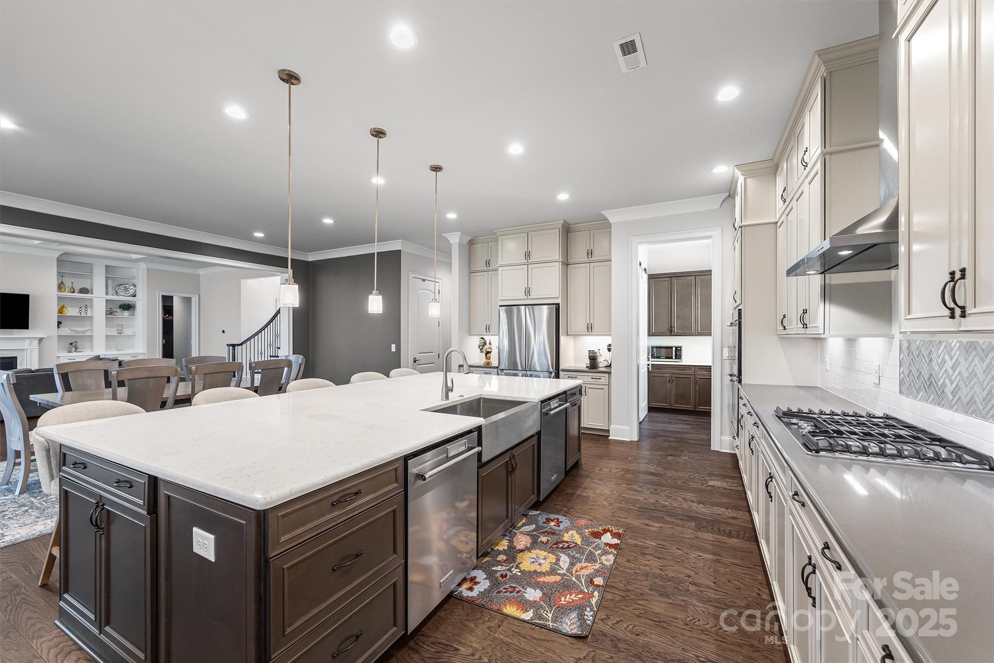 property viewer photo 11
