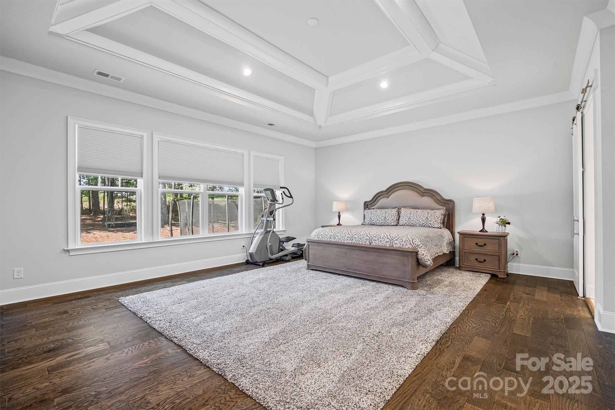 property viewer photo 17