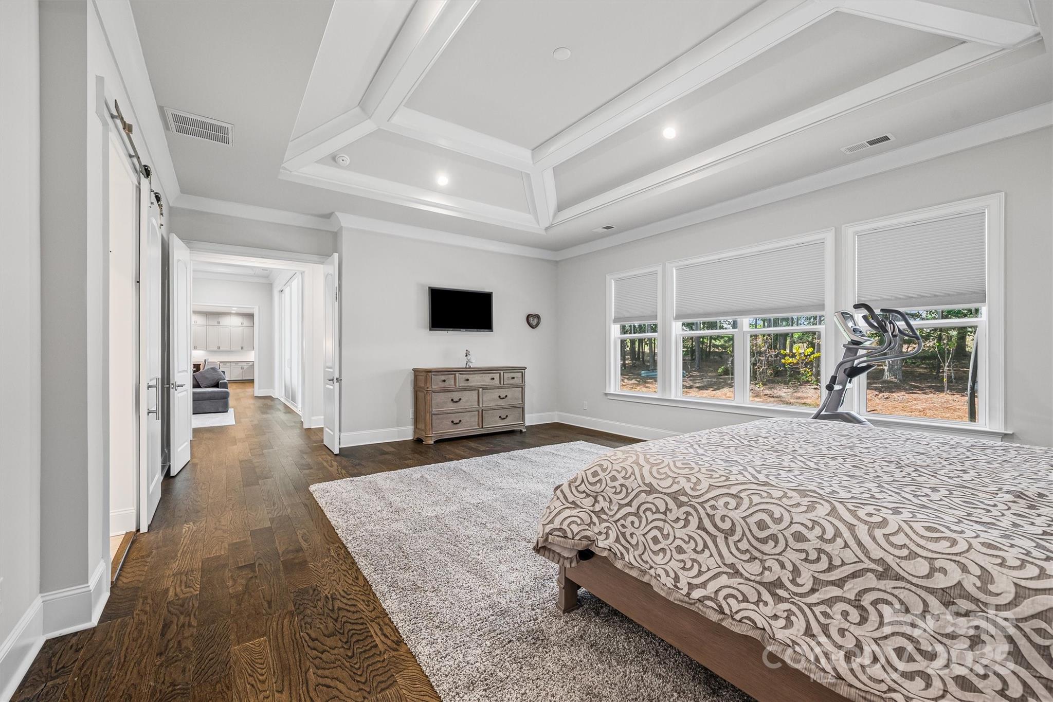 property viewer photo 18