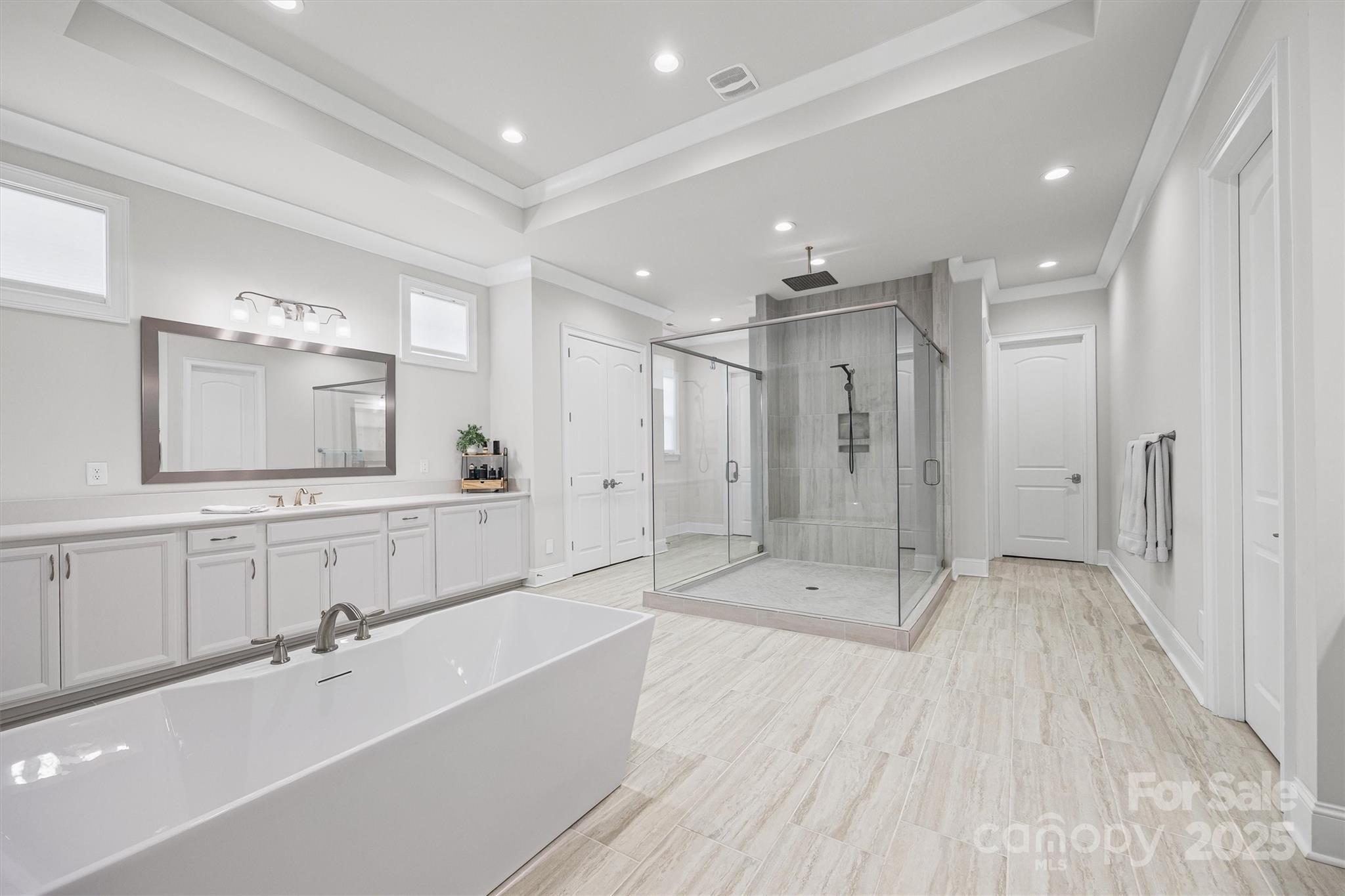 property viewer photo 20