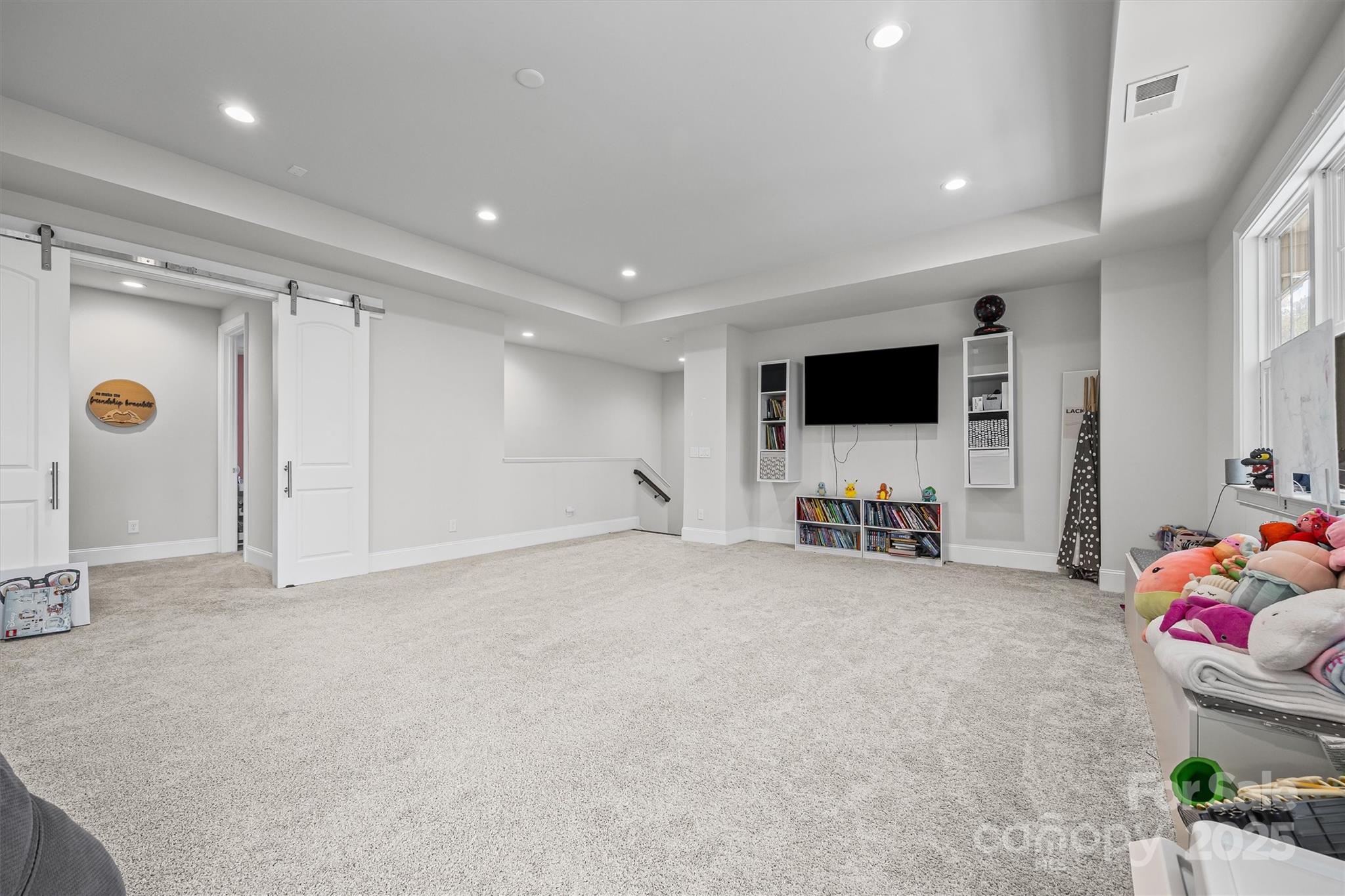 property viewer photo 28