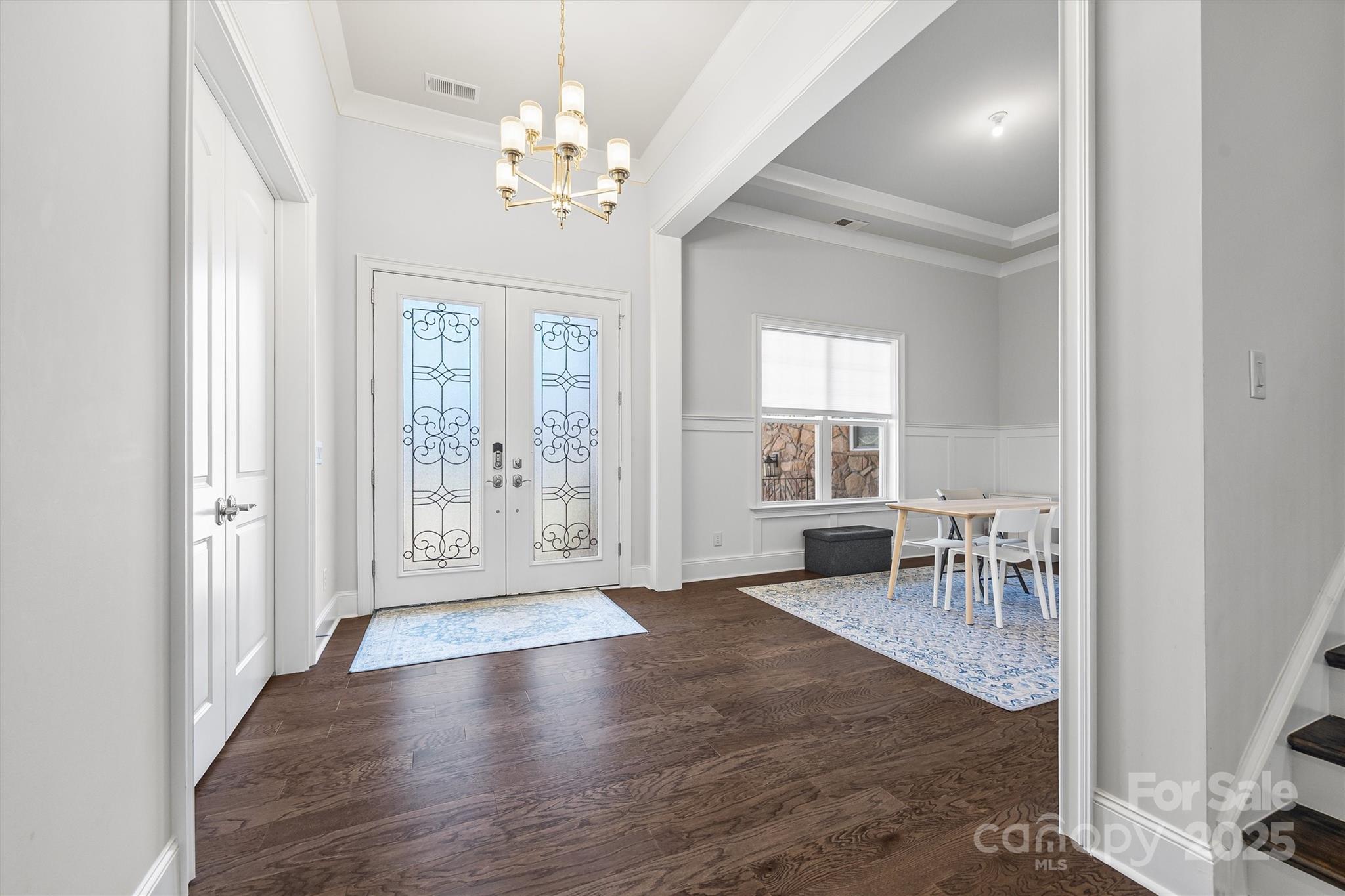 property viewer photo 3