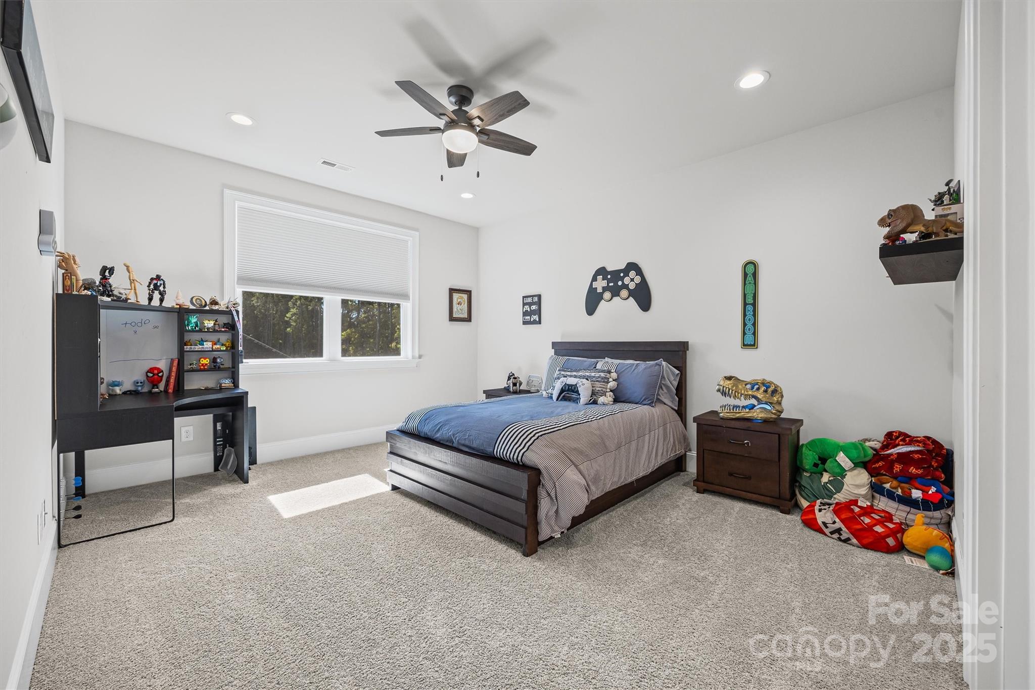 property viewer photo 33
