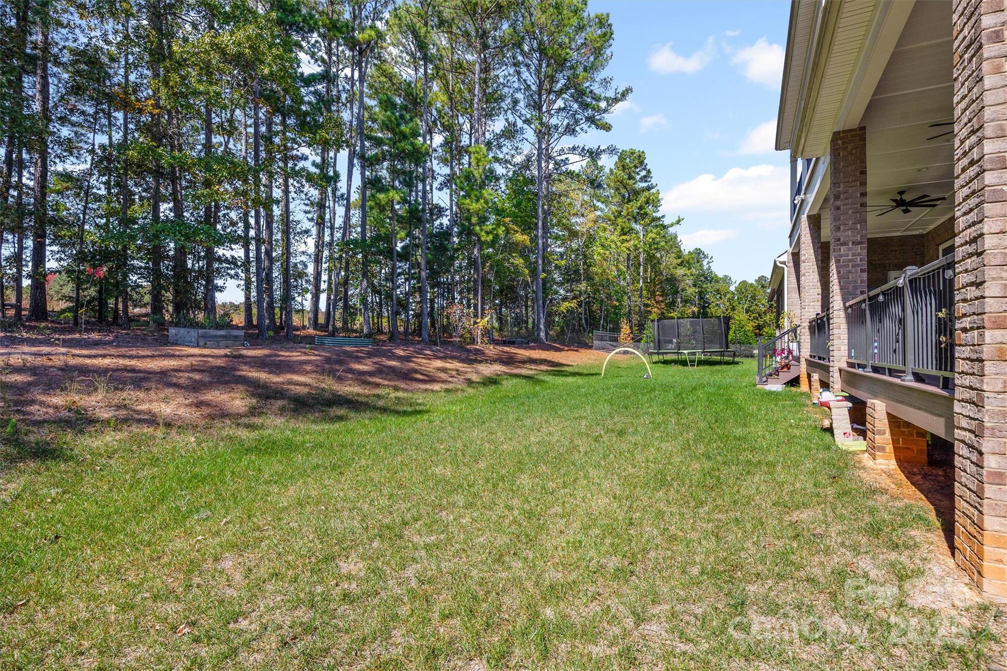 property viewer photo 41
