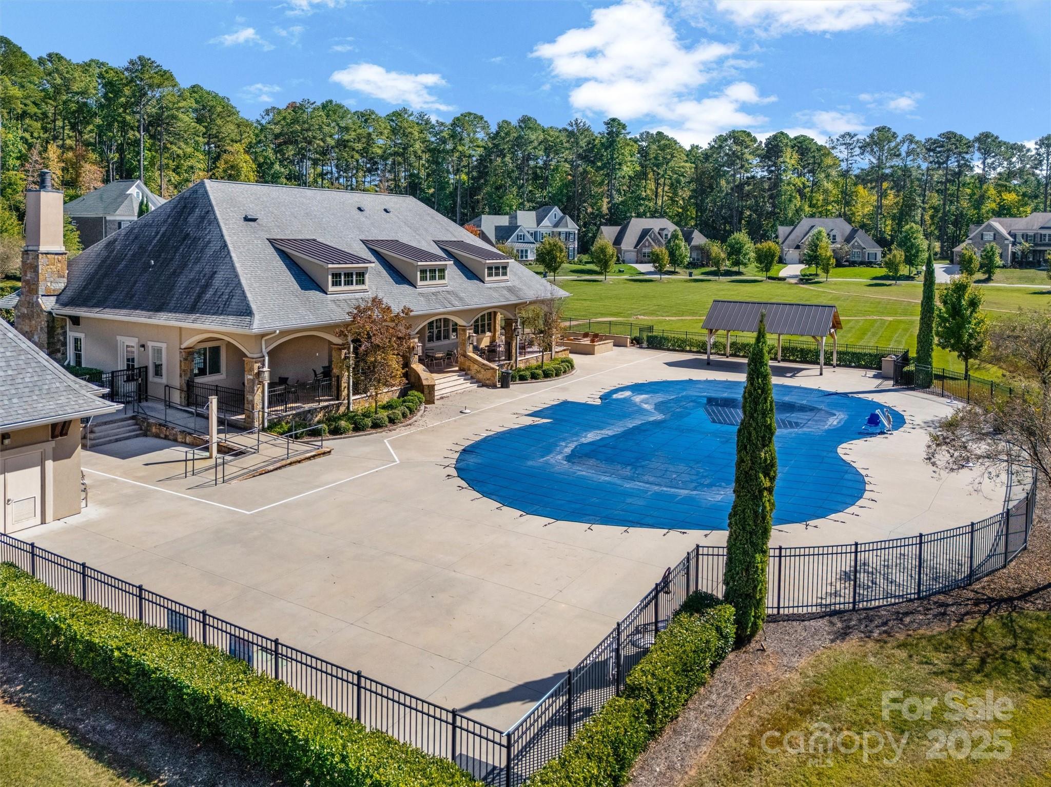property viewer photo 46