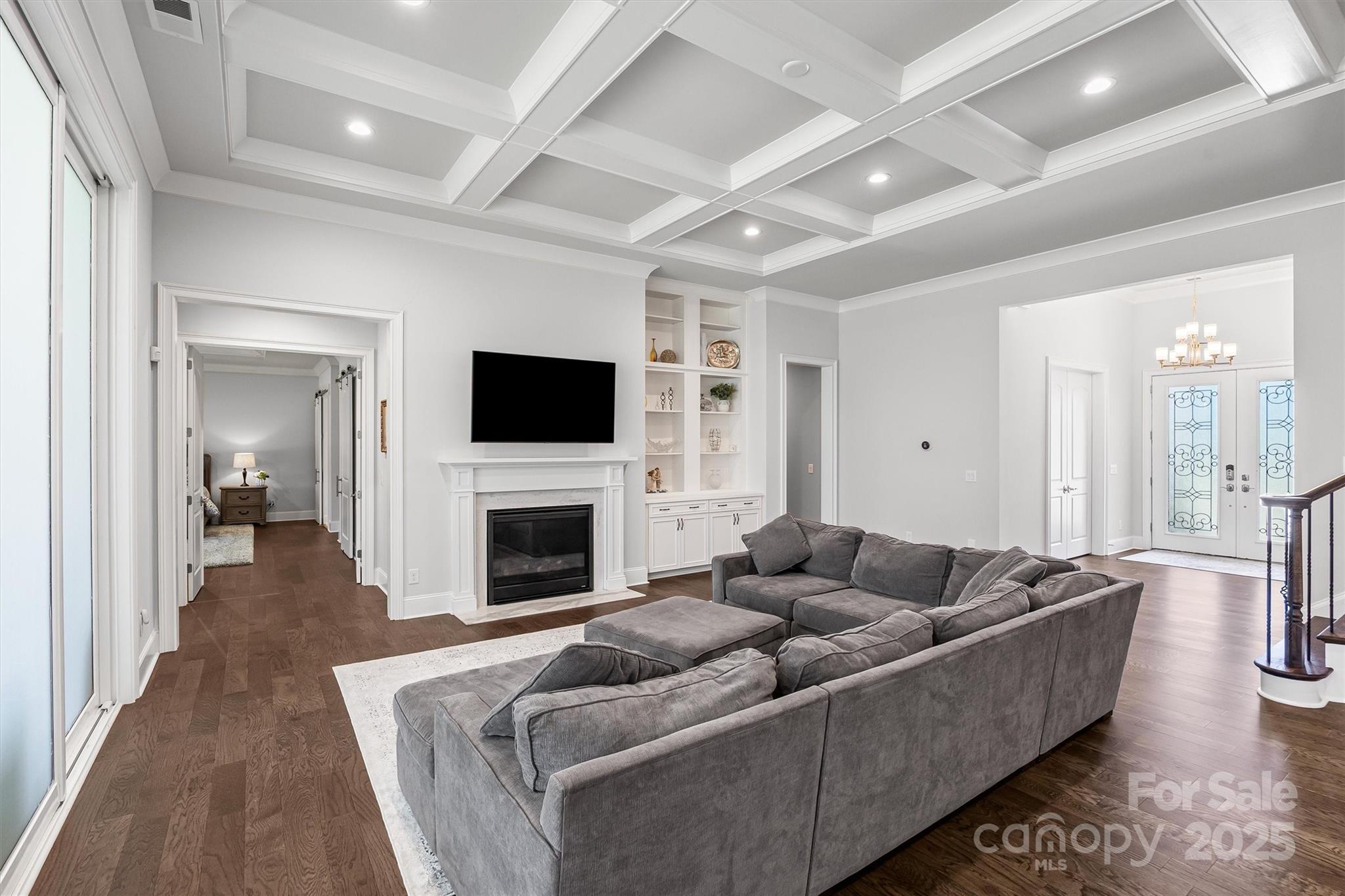 property viewer photo 7
