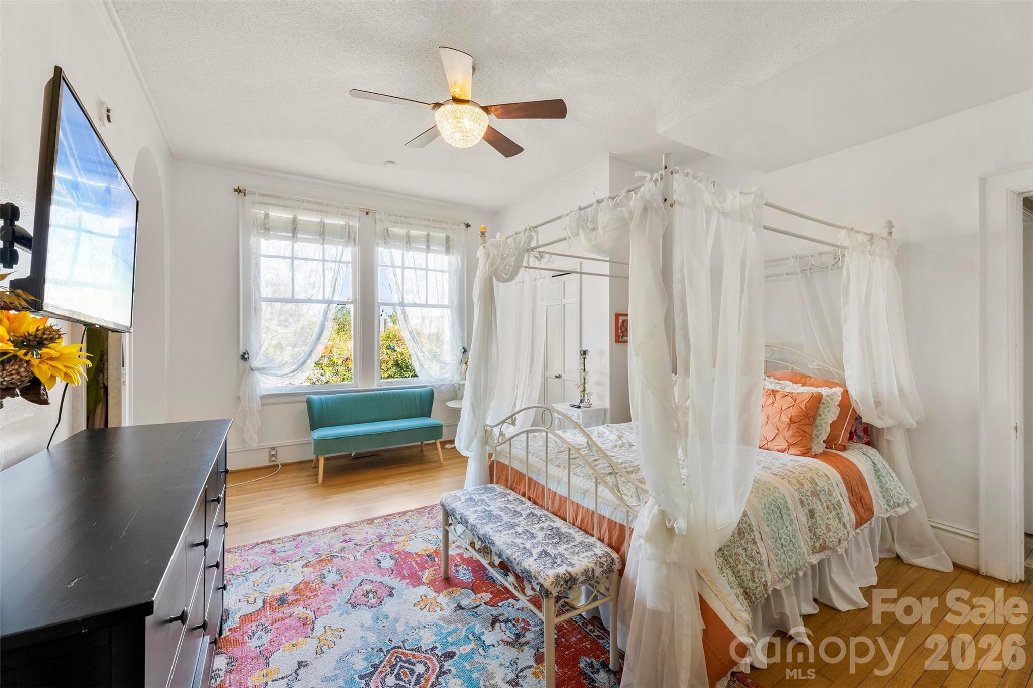 property viewer photo 13