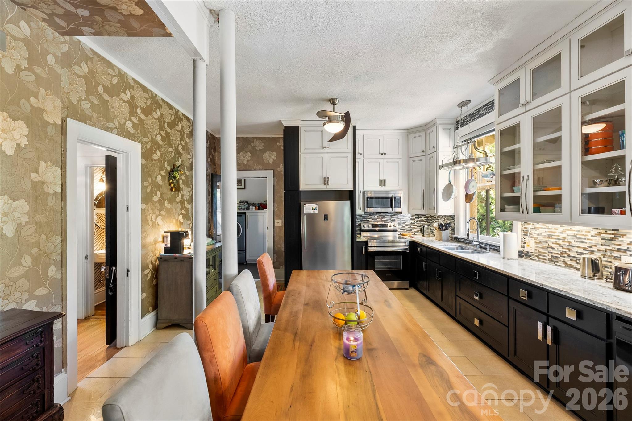 property viewer photo 8