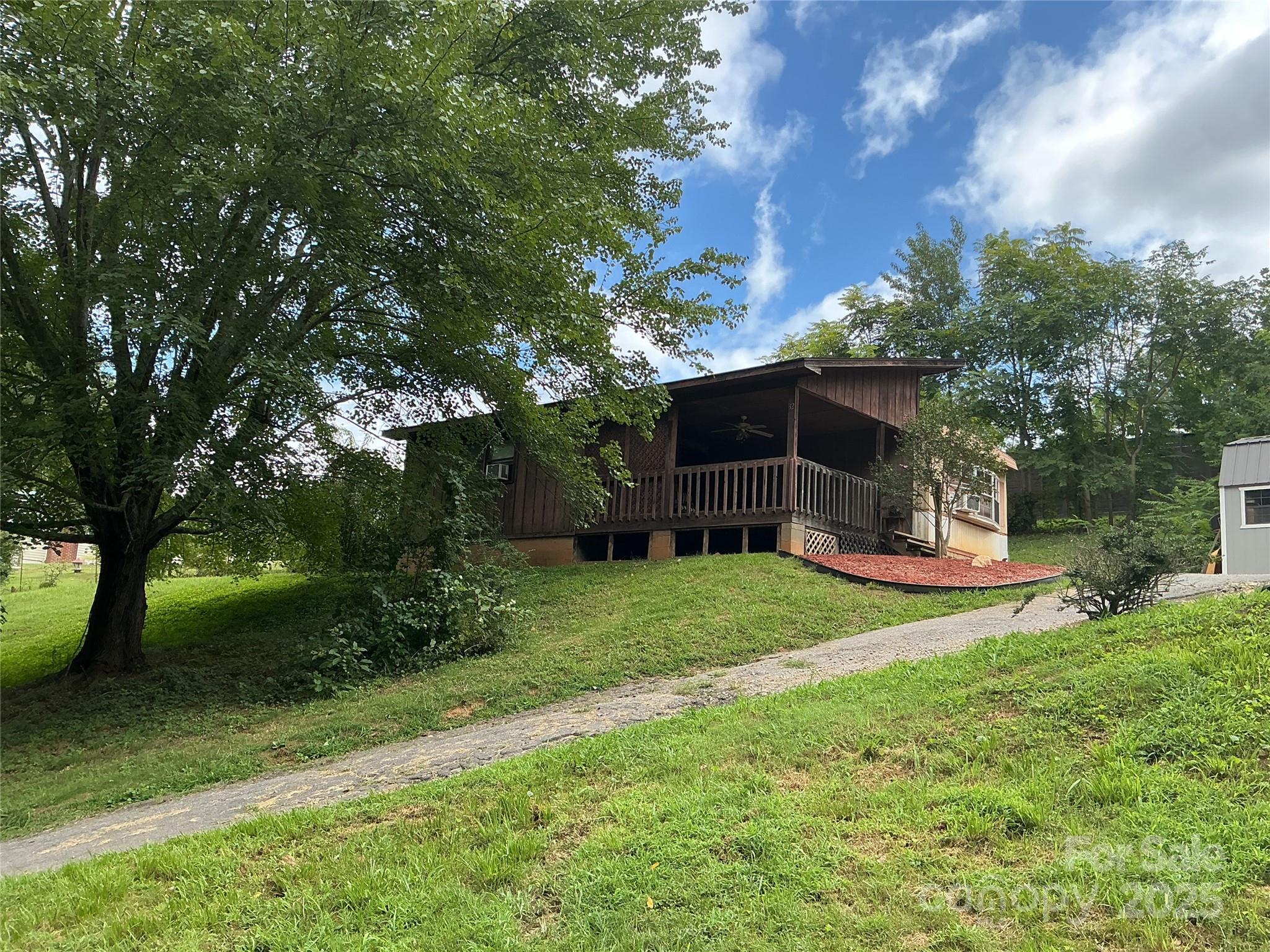 main property photo 4