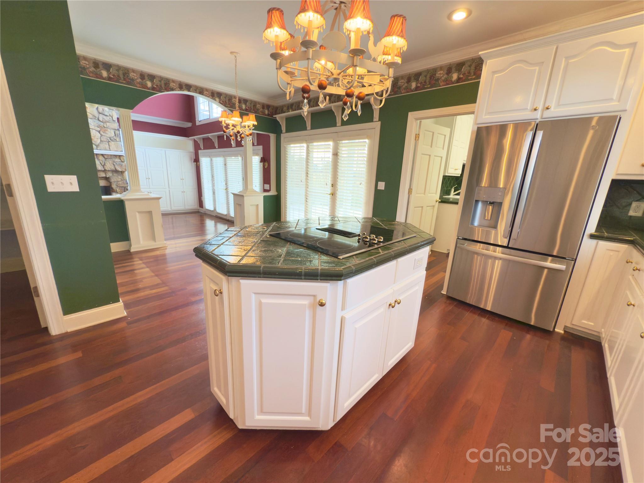 main property photo 17