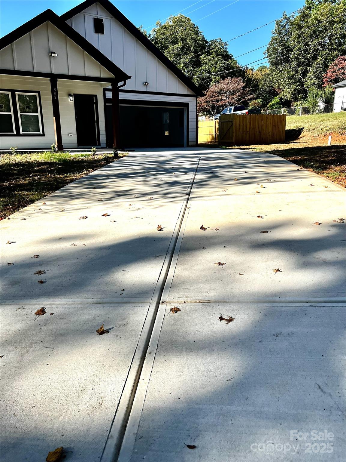 property viewer photo 2