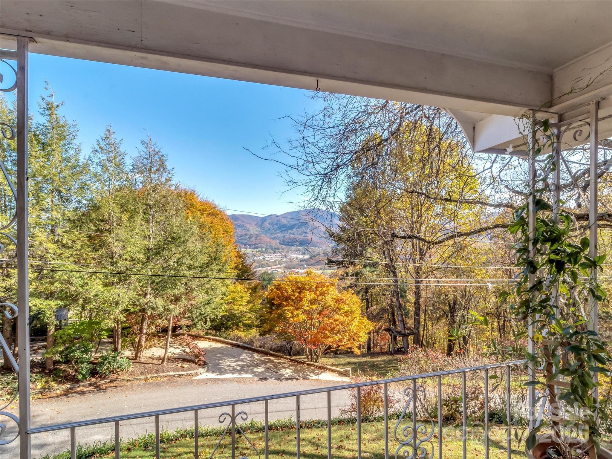 main property photo 9