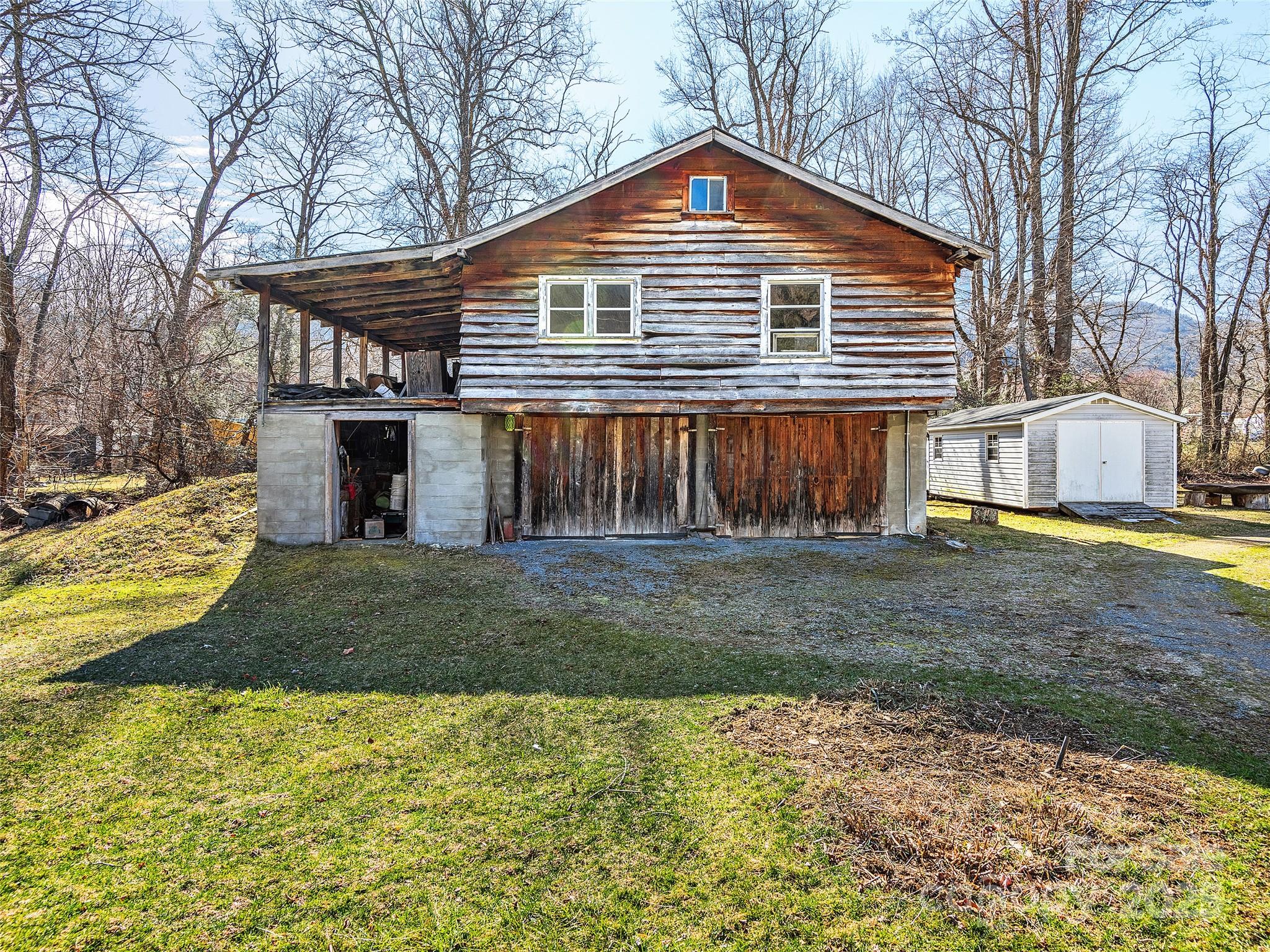 main property photo 7