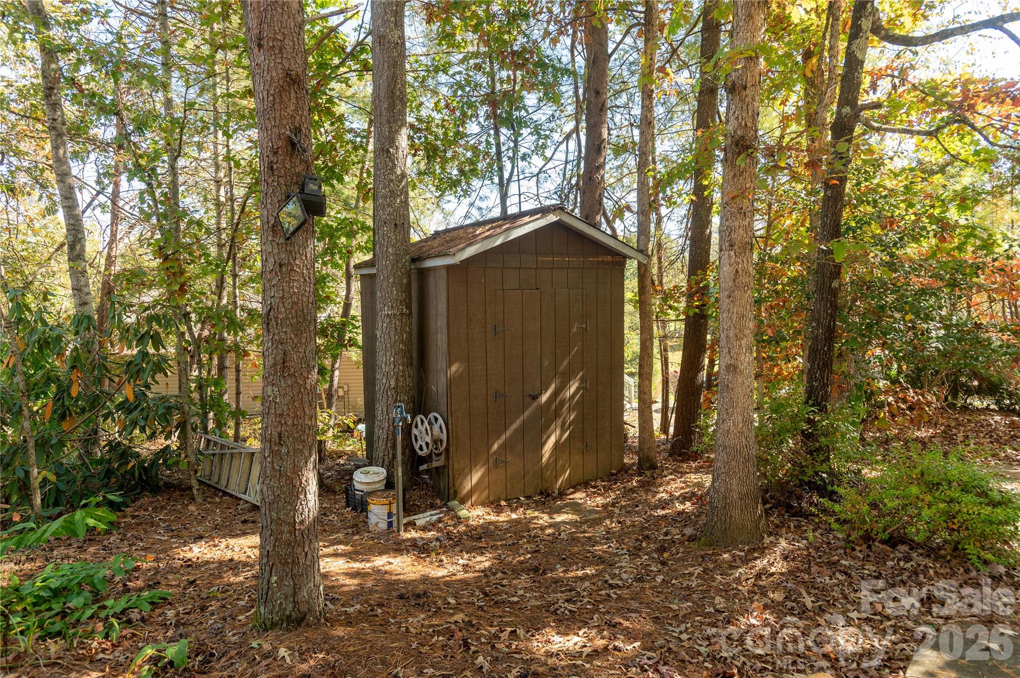 main property photo 29