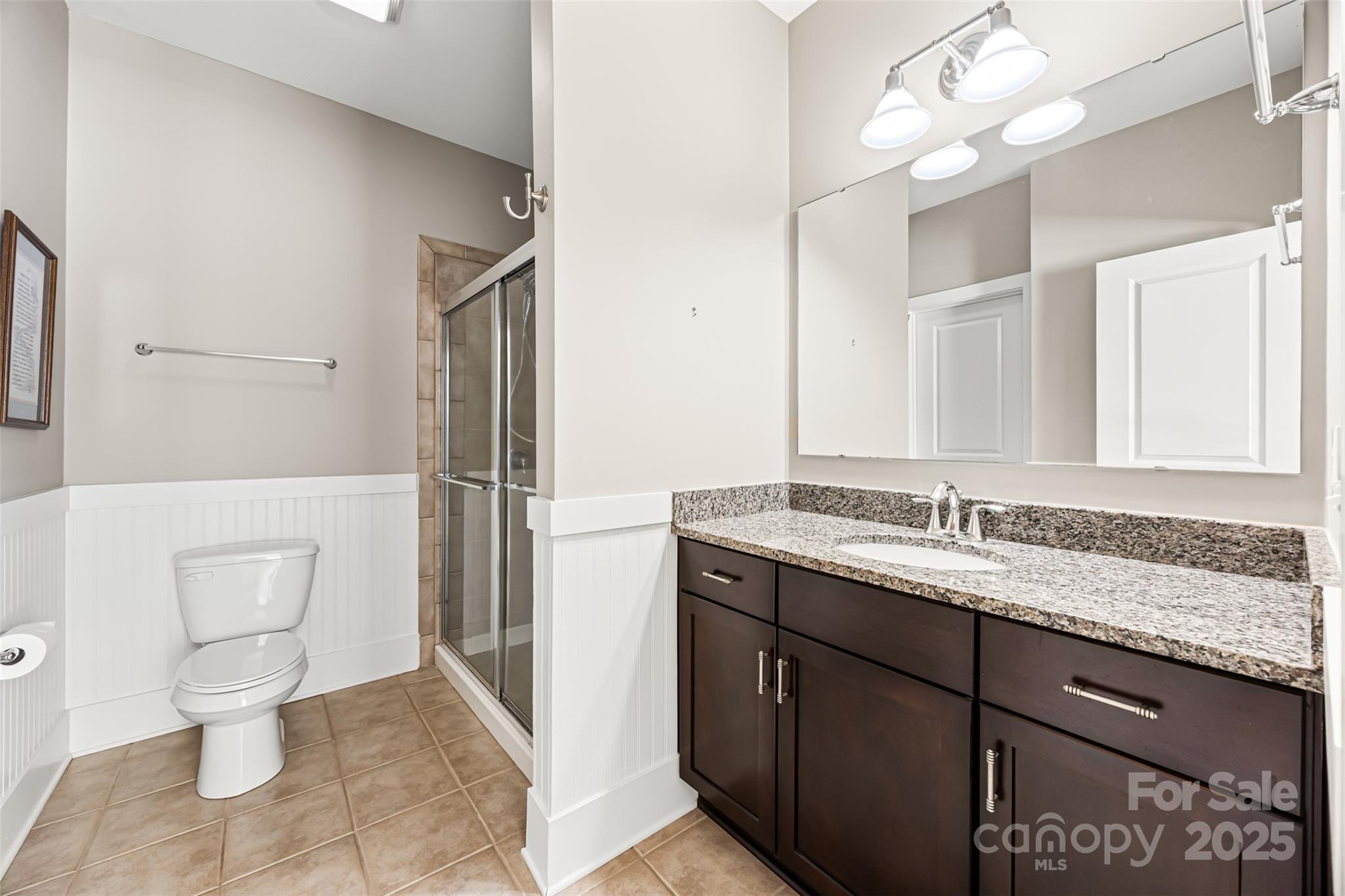 property viewer photo 25