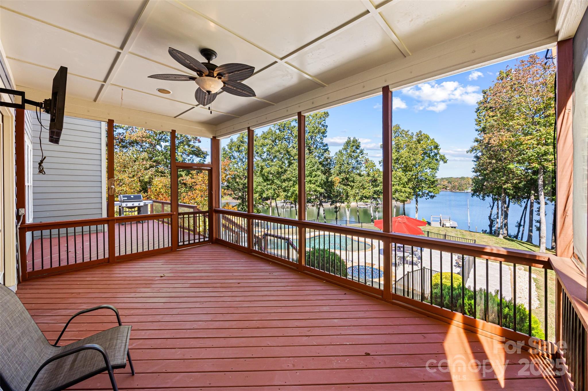 property viewer photo 3