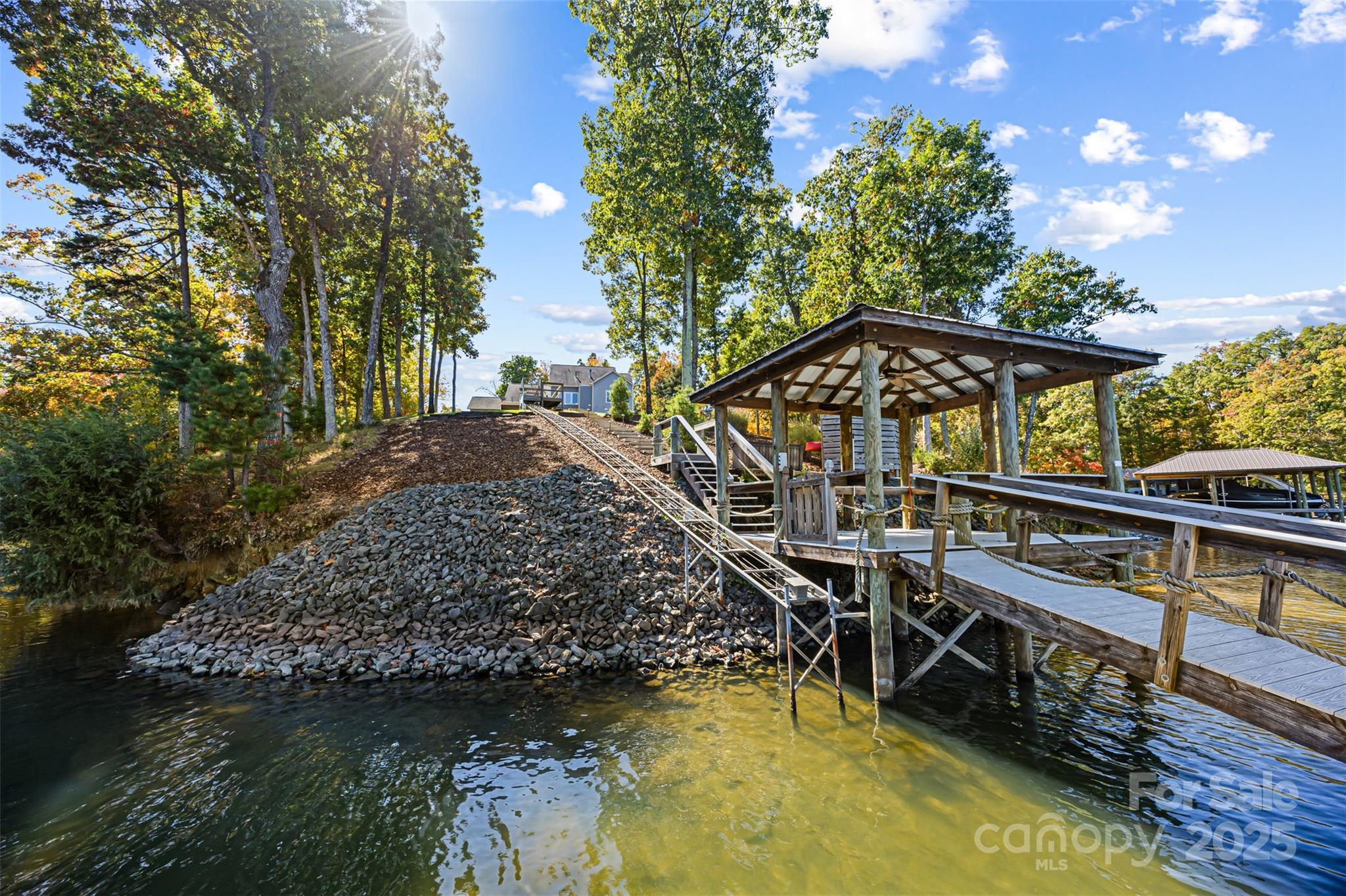 property viewer photo 38