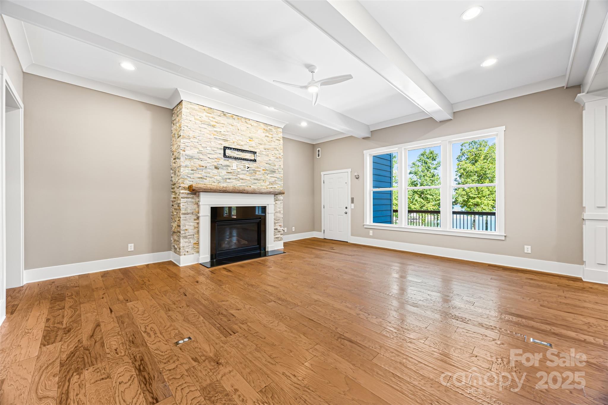 property viewer photo 9
