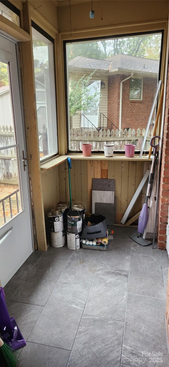property viewer photo 13