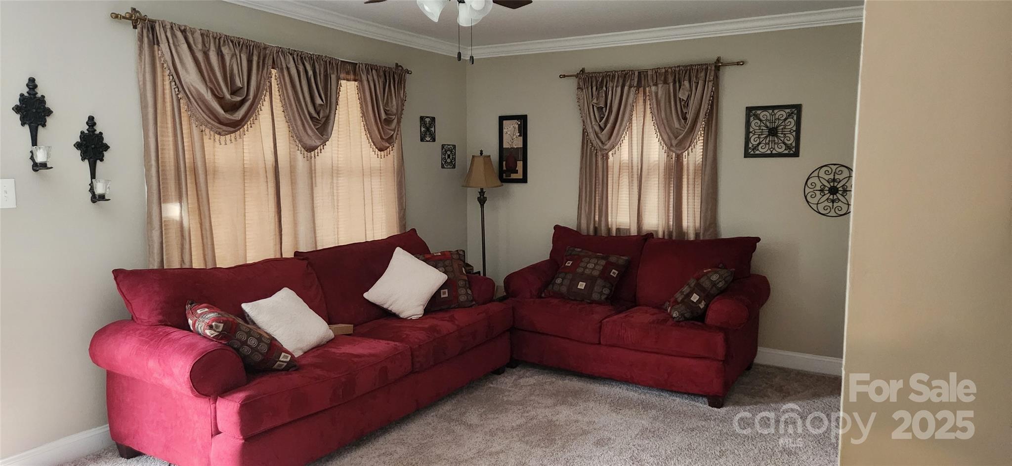 property viewer photo 5