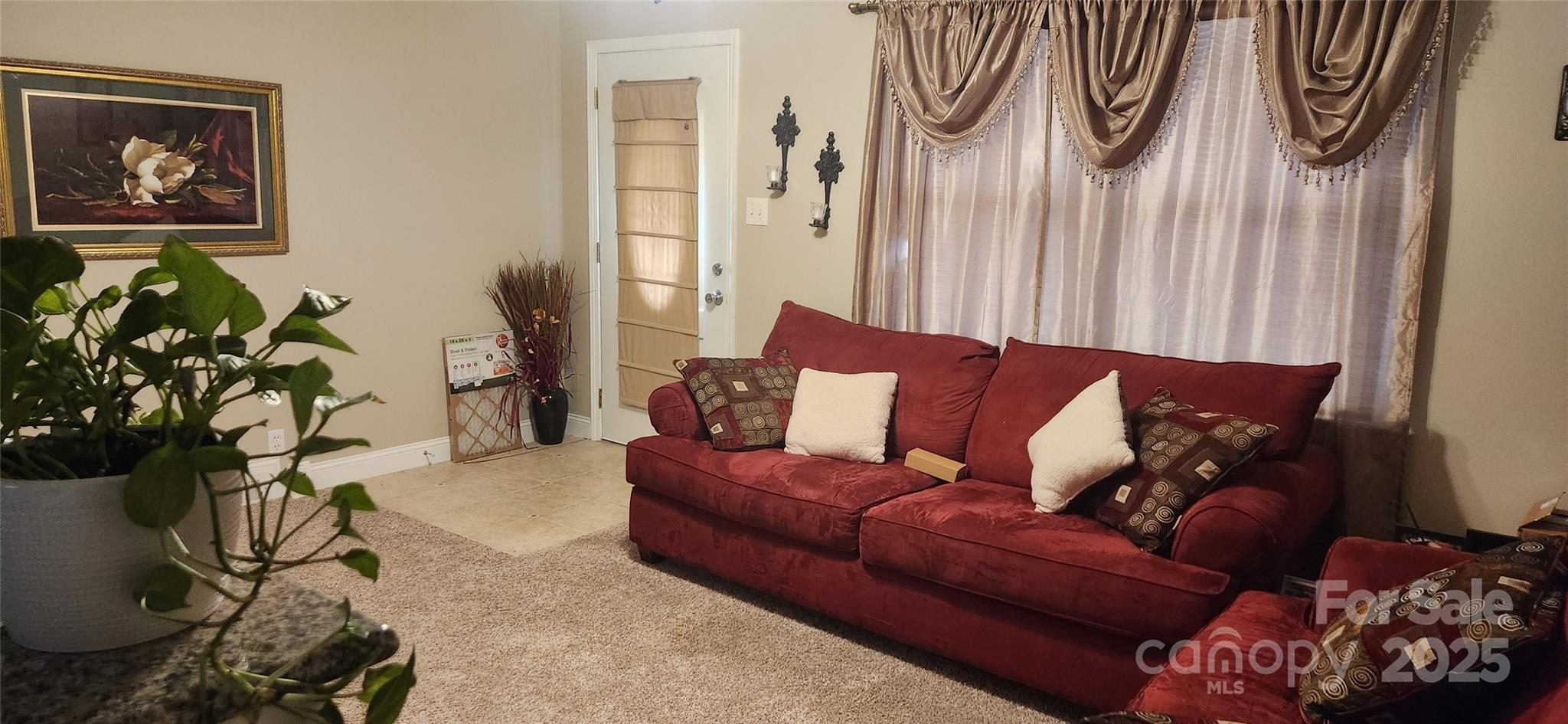 property viewer photo 6
