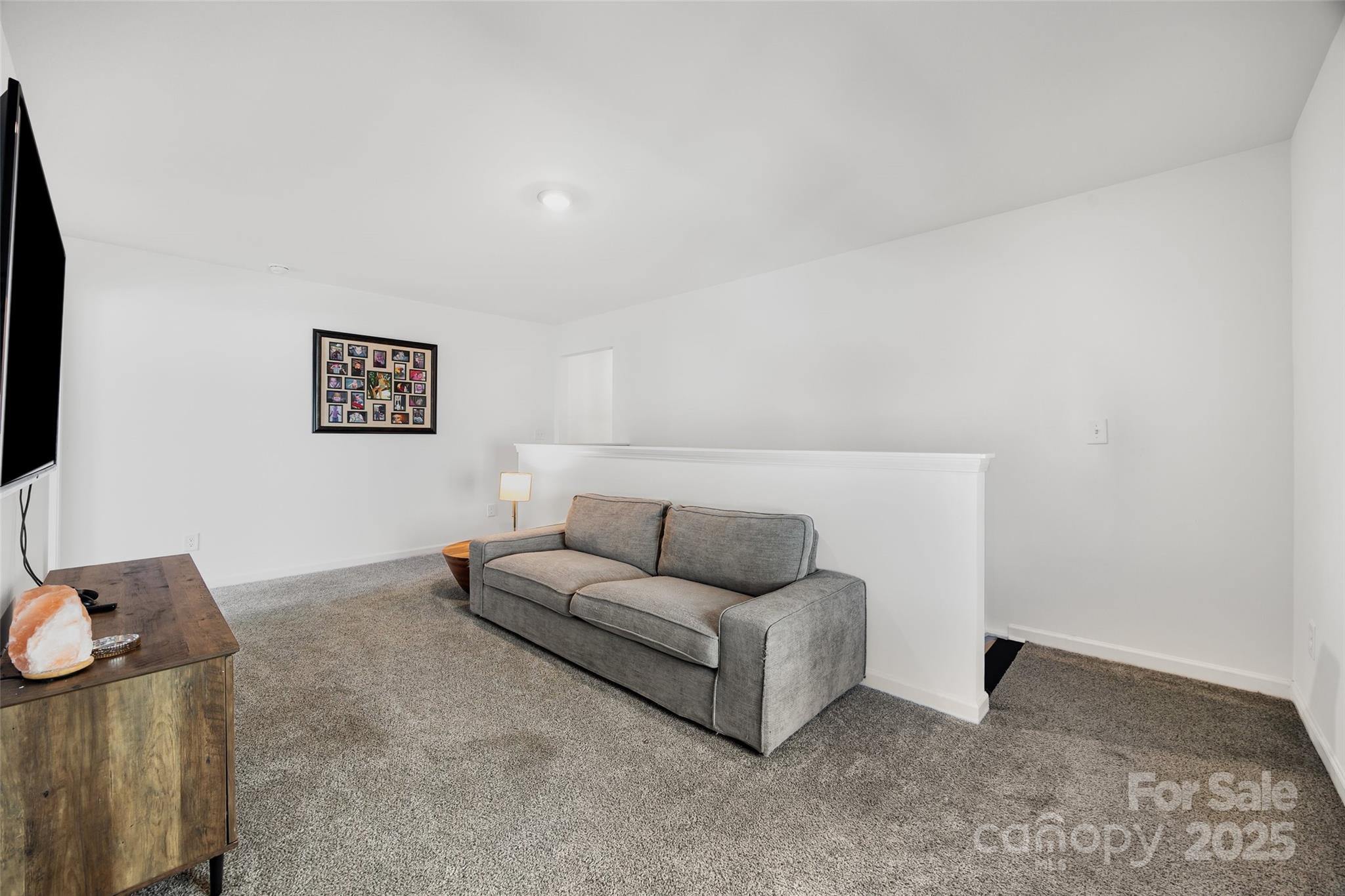 property viewer photo 17