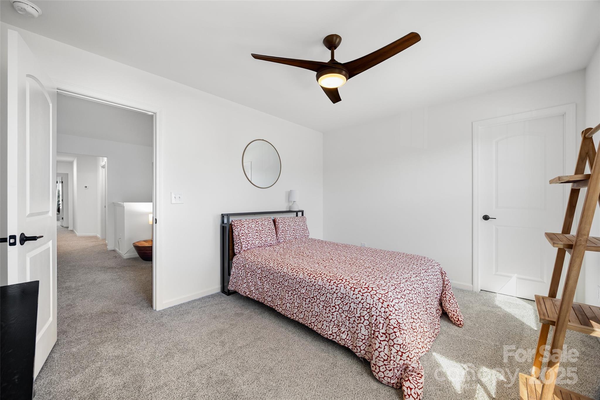 property viewer photo 20