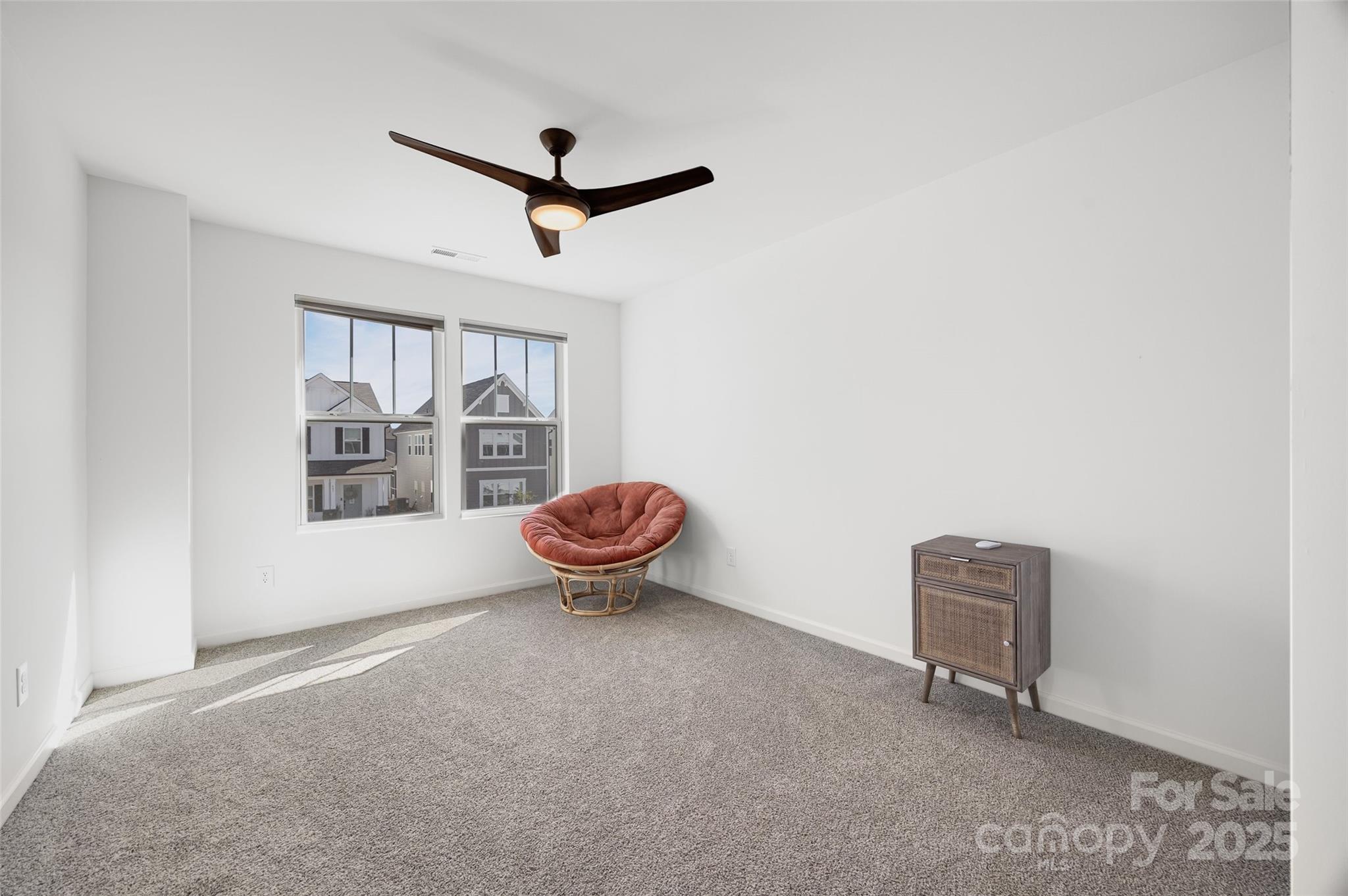 property viewer photo 21