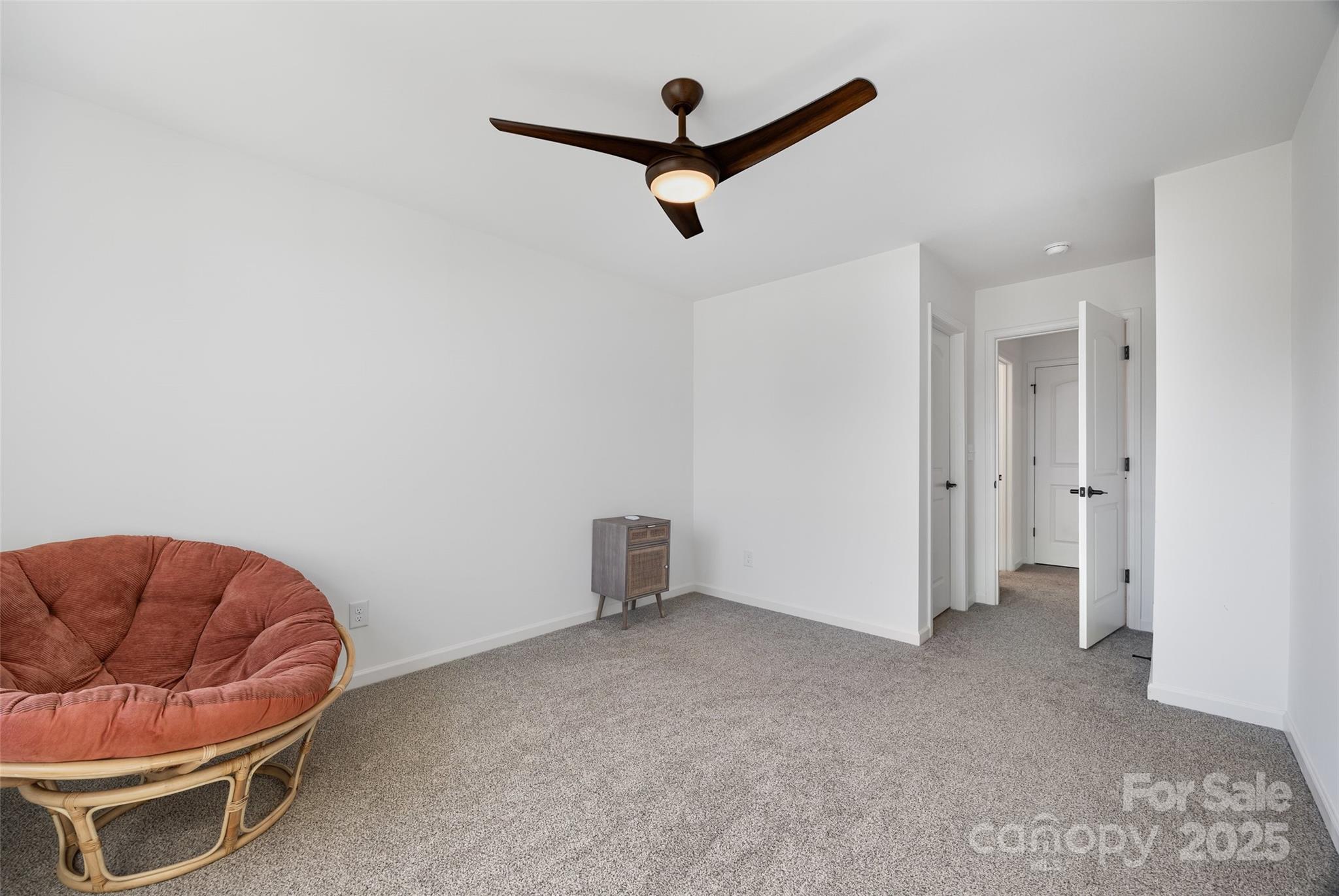 property viewer photo 22