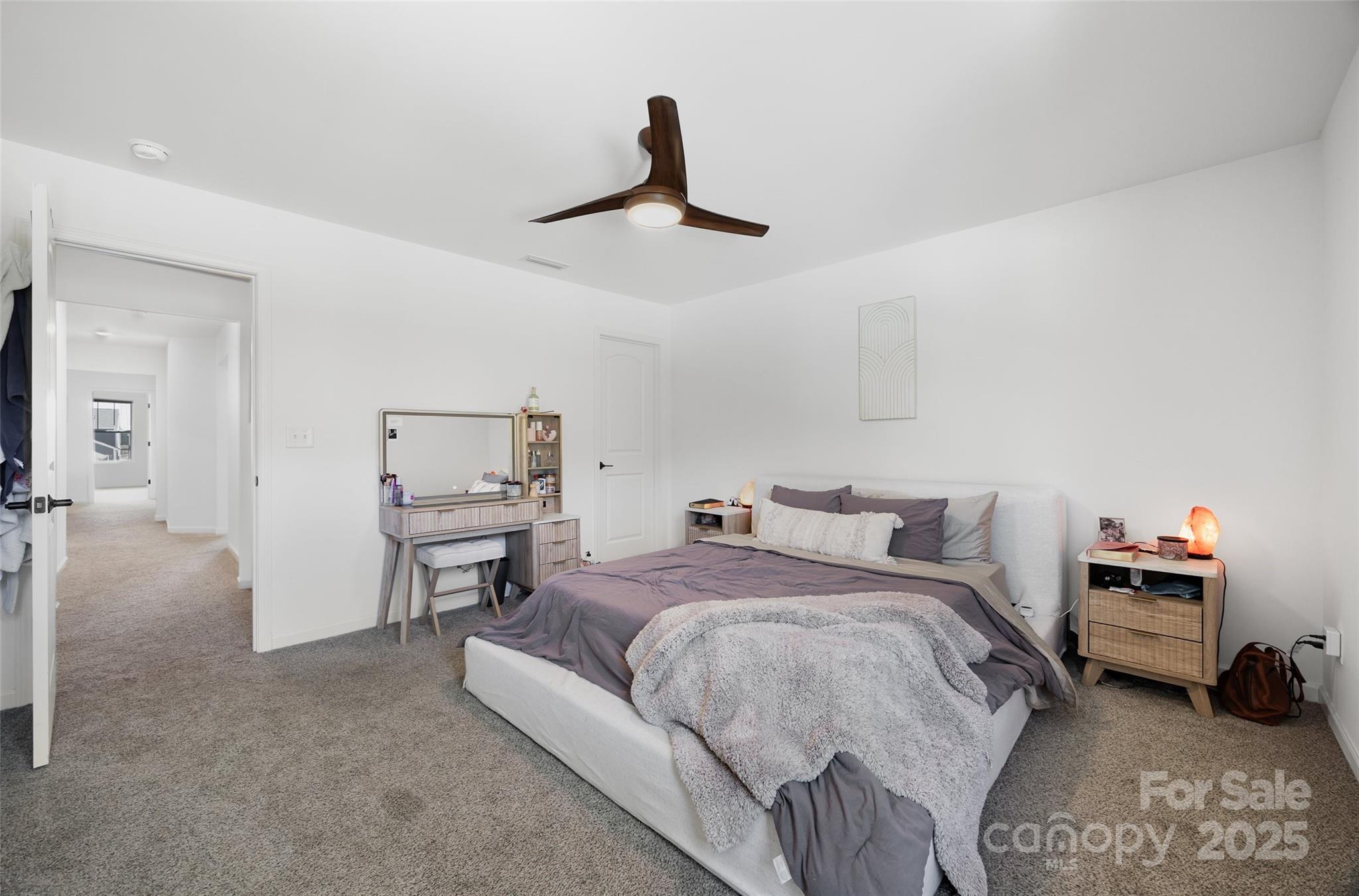 property viewer photo 24