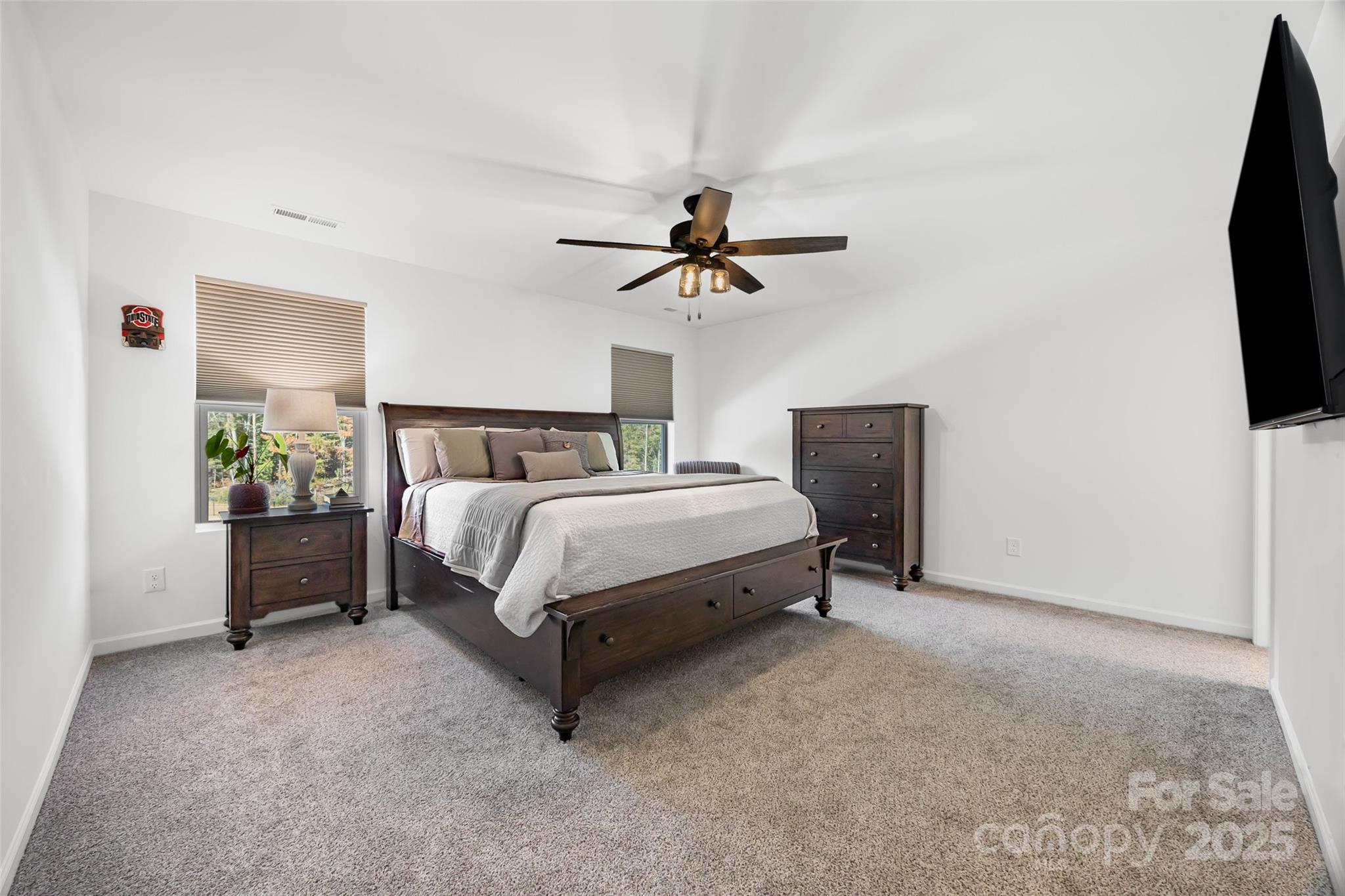 property viewer photo 26