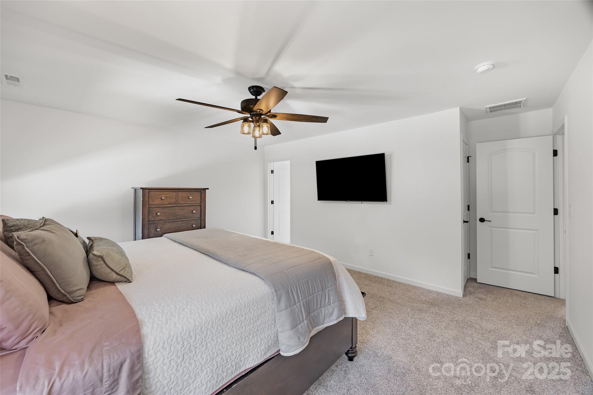 property viewer photo 27