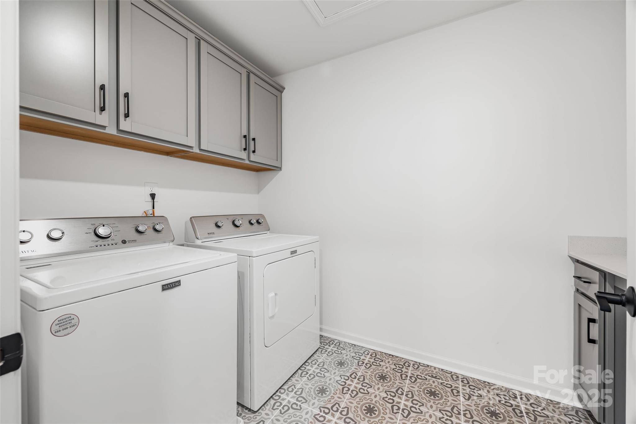 property viewer photo 30
