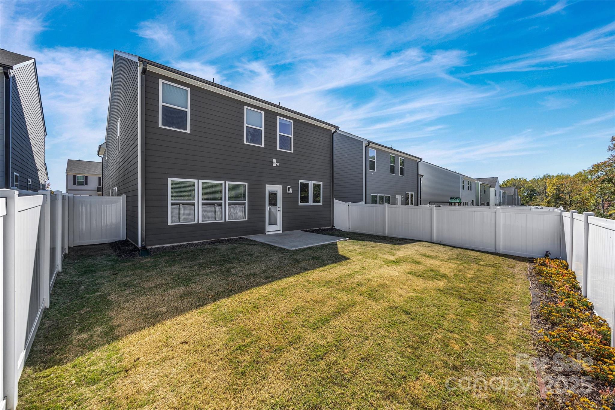 property viewer photo 32