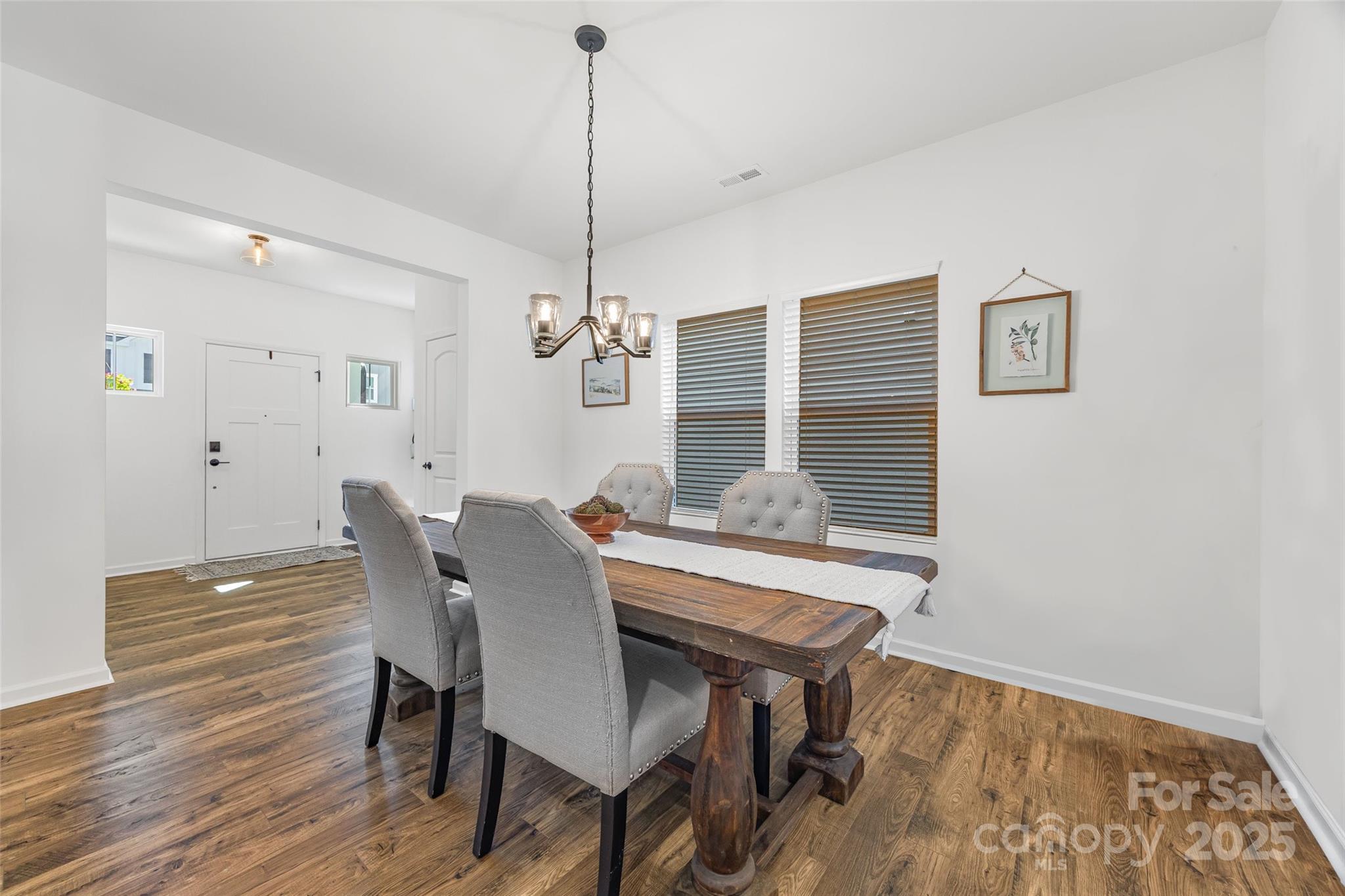 property viewer photo 5