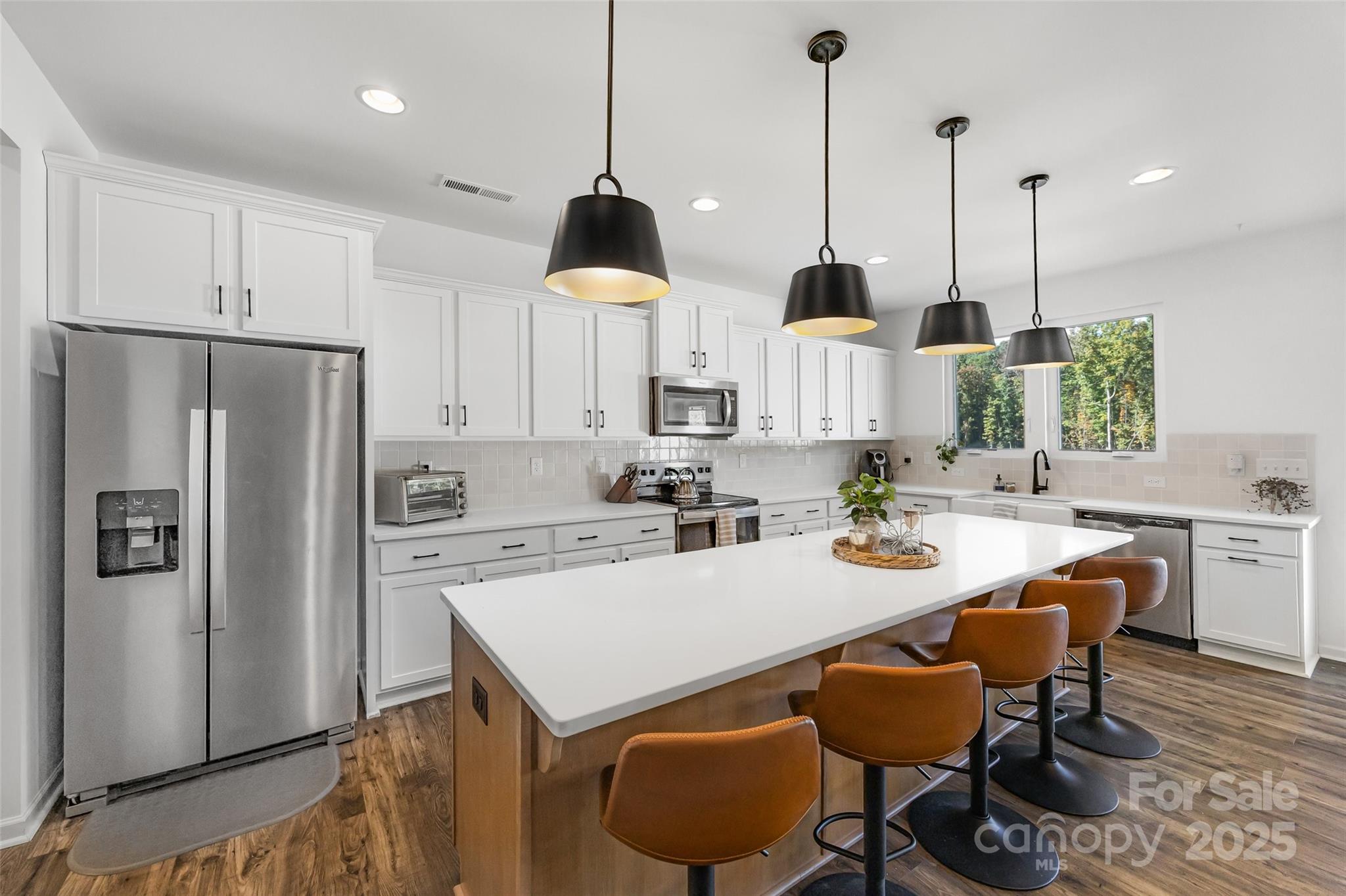 property viewer photo 7