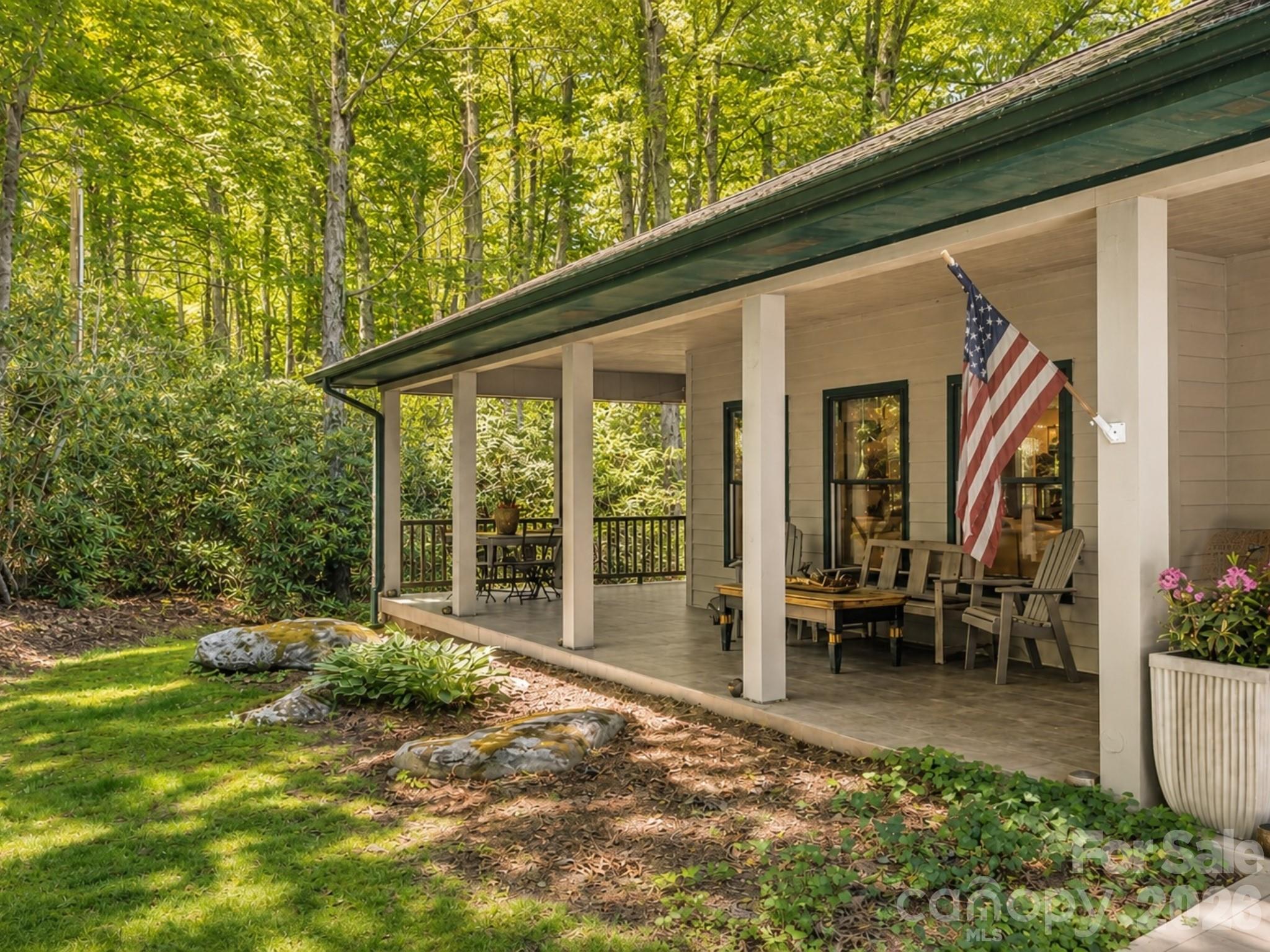 main property photo 18