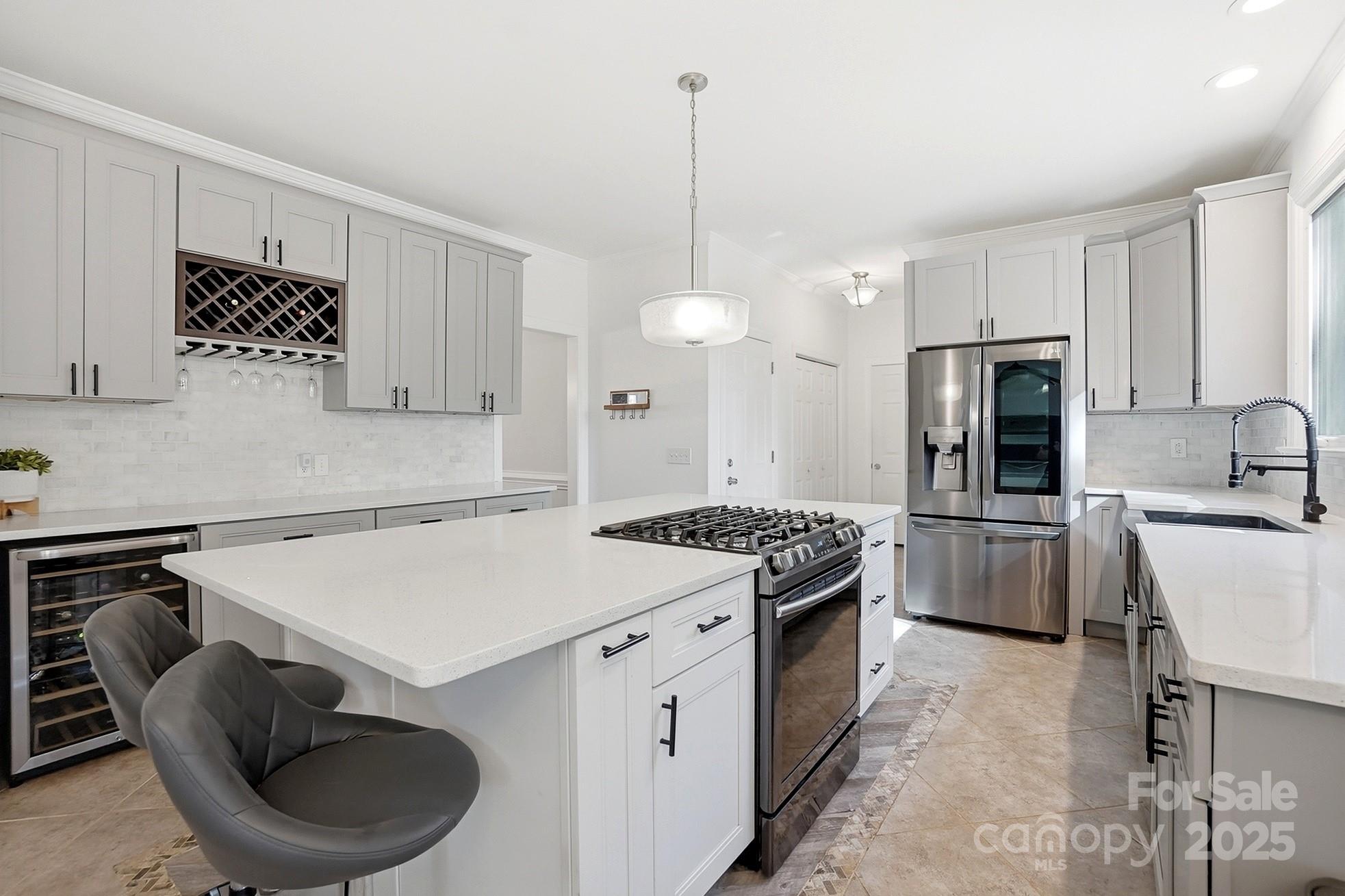 property viewer photo 10