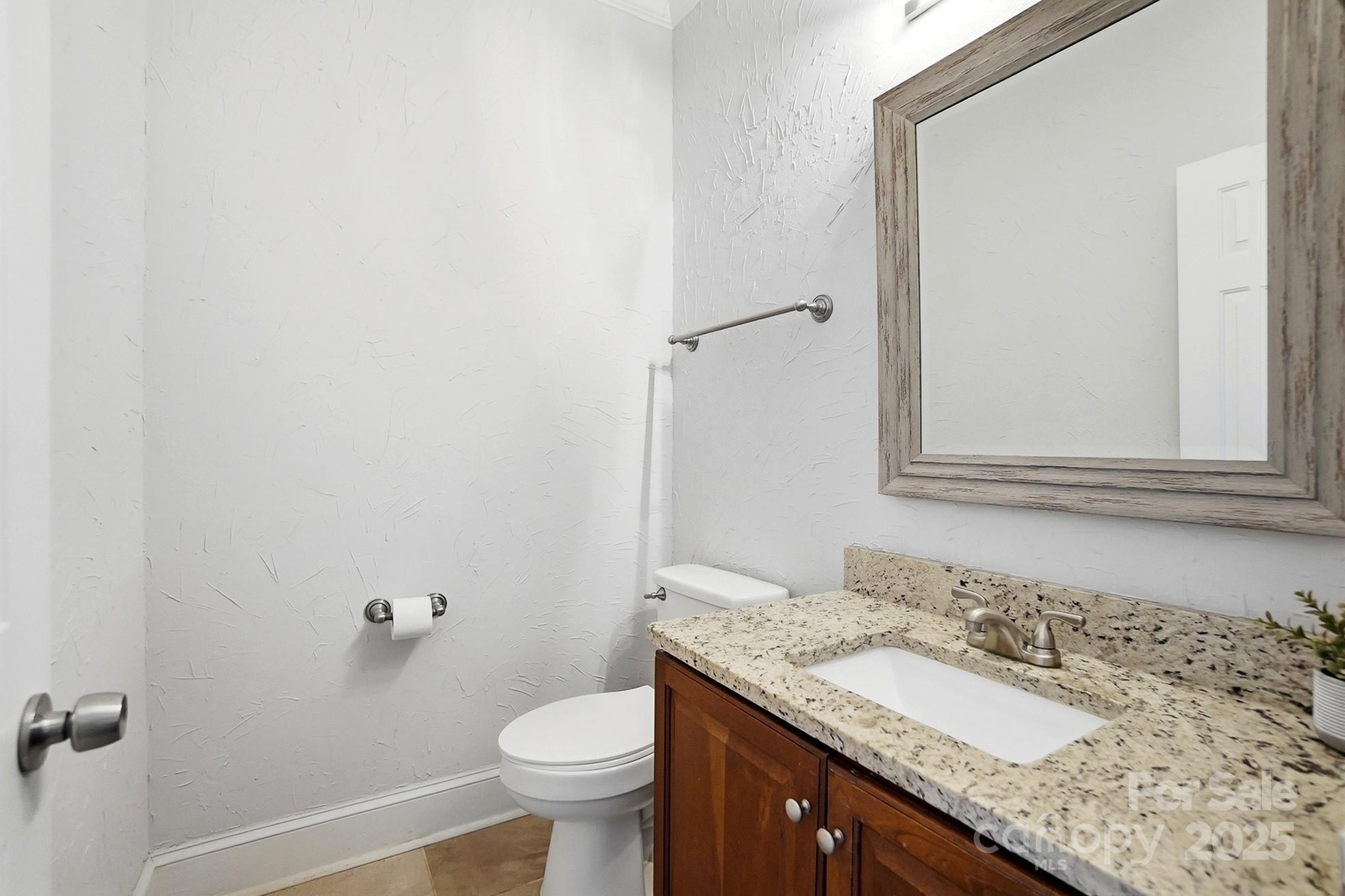 property viewer photo 19
