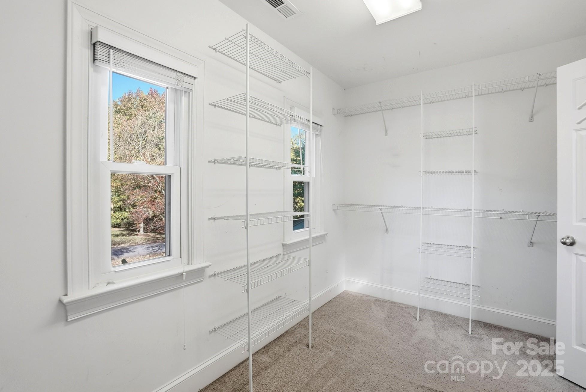 property viewer photo 28