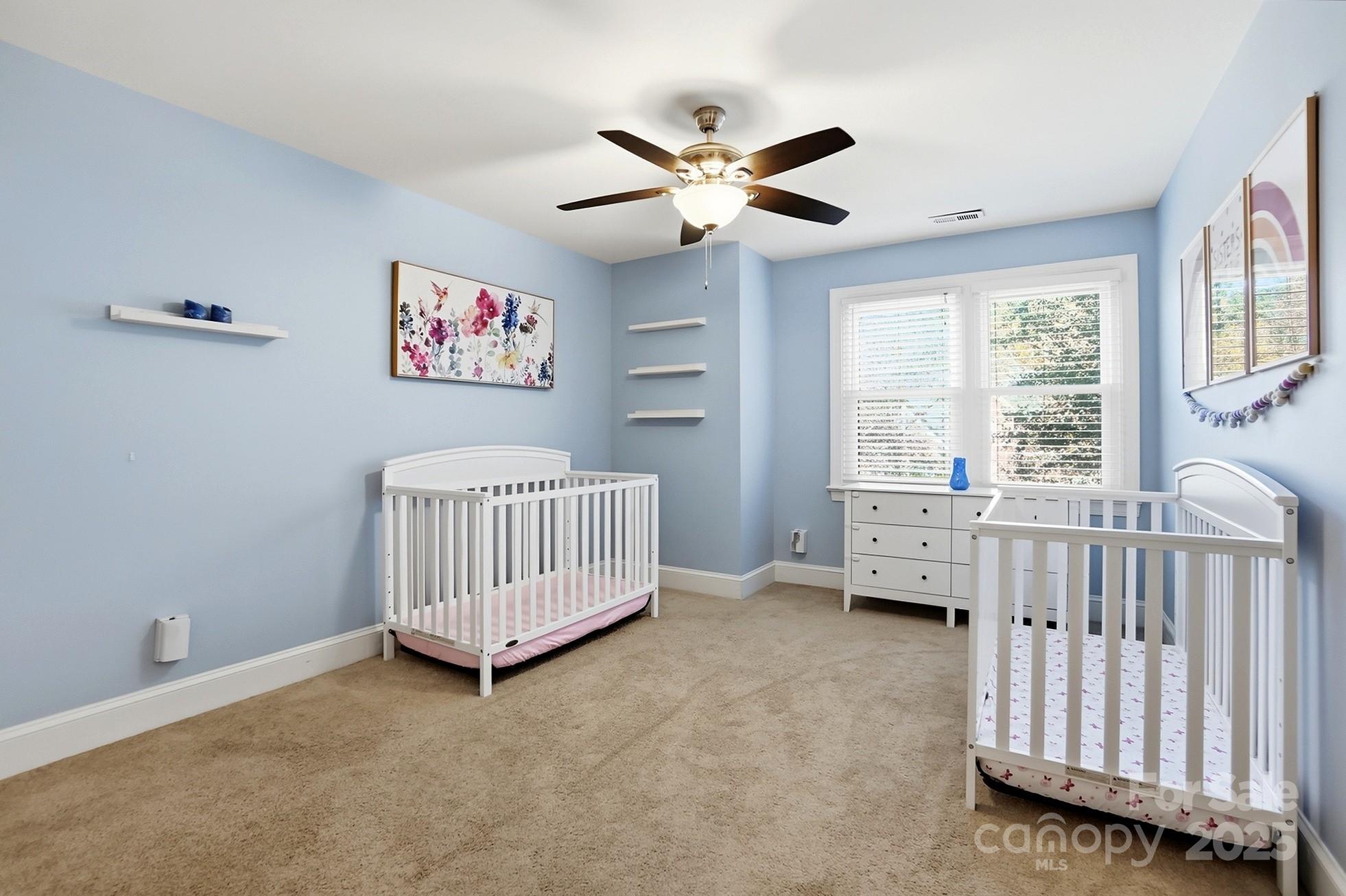 property viewer photo 29