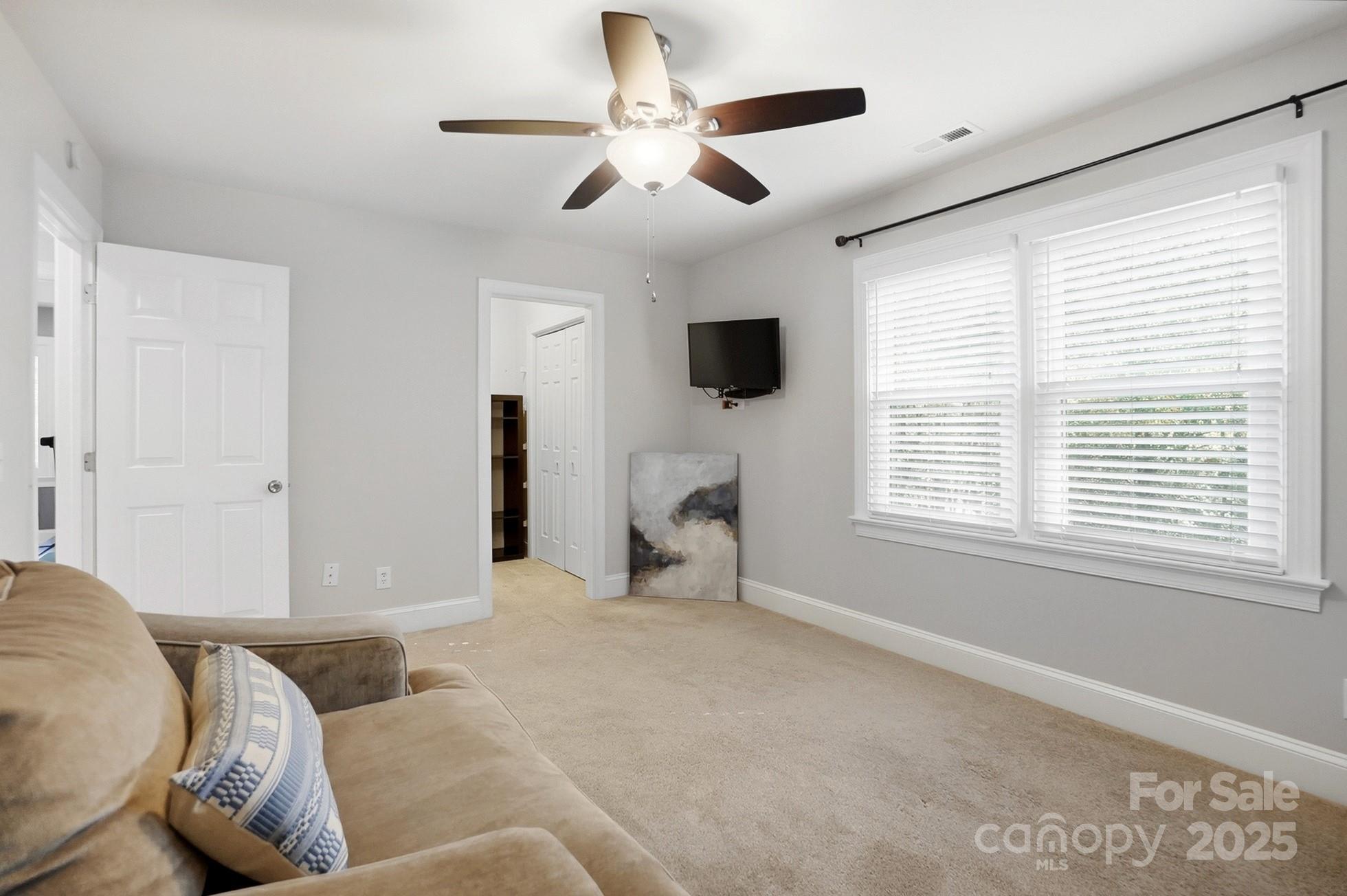 property viewer photo 34