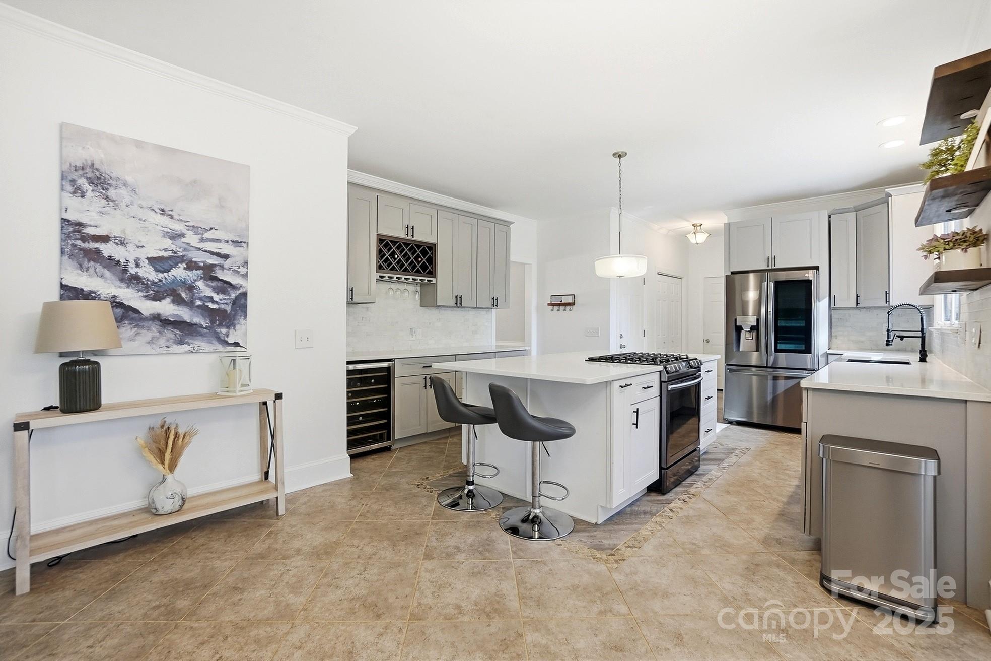 property viewer photo 8